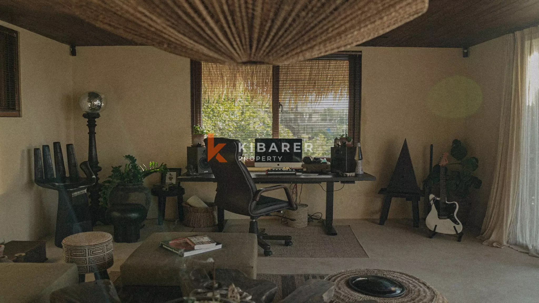 Luxury Two-Bedroom Villa with Iconic Views in Padang-Padang — image 11