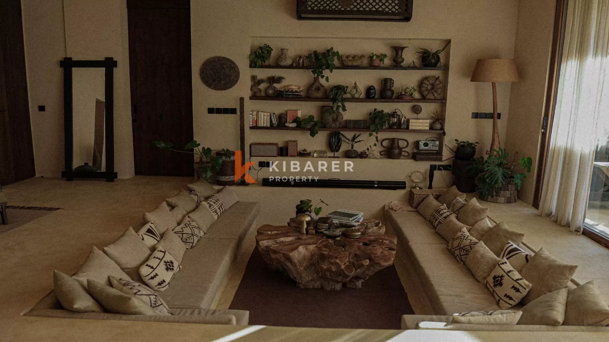Architectural Two-Bedroom Luxury Villa with Iconic Views in Padang-Padang — image 5