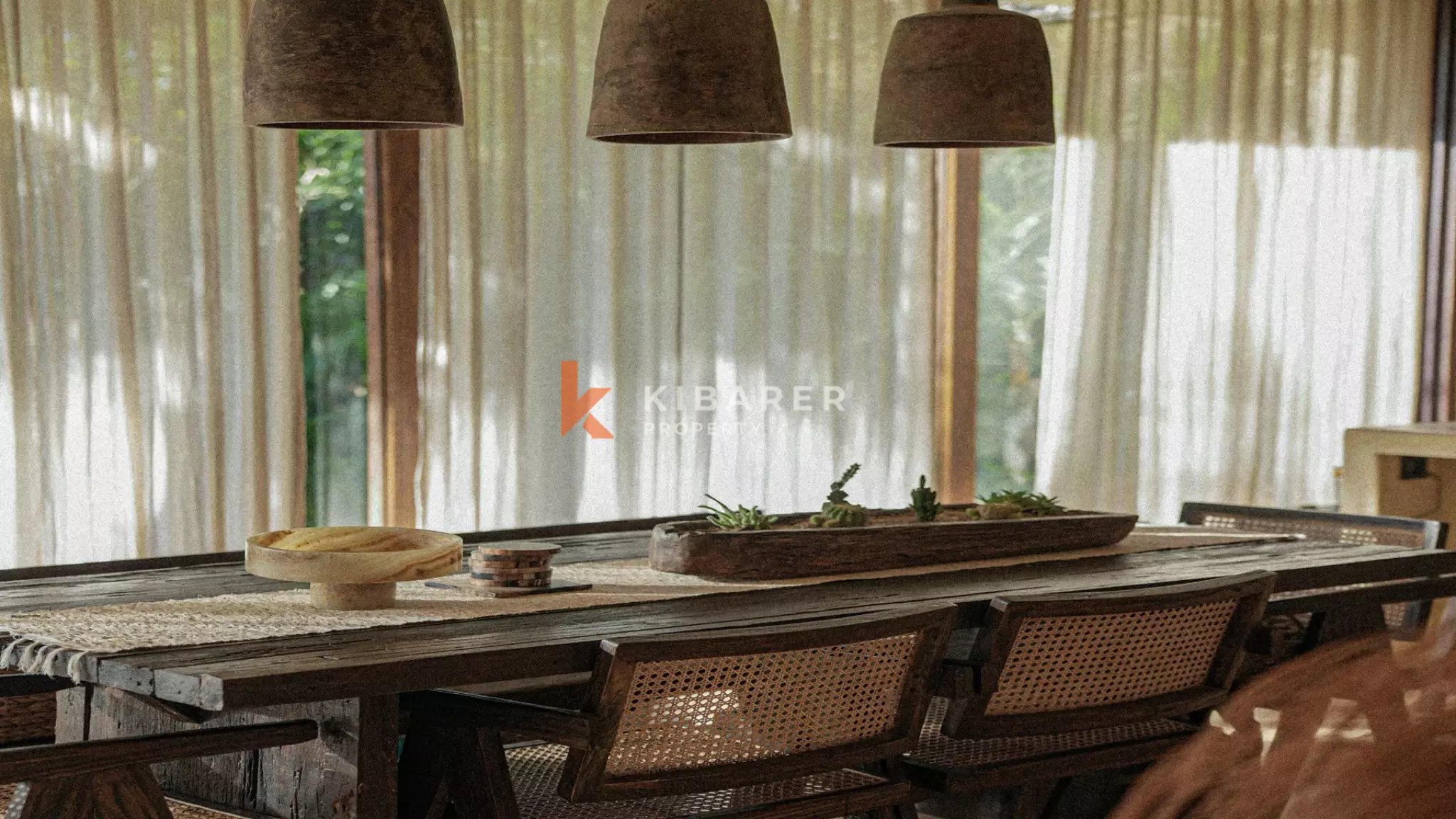 Architectural Two-Bedroom Luxury Villa with Iconic Views in Padang-Padang — image 14
