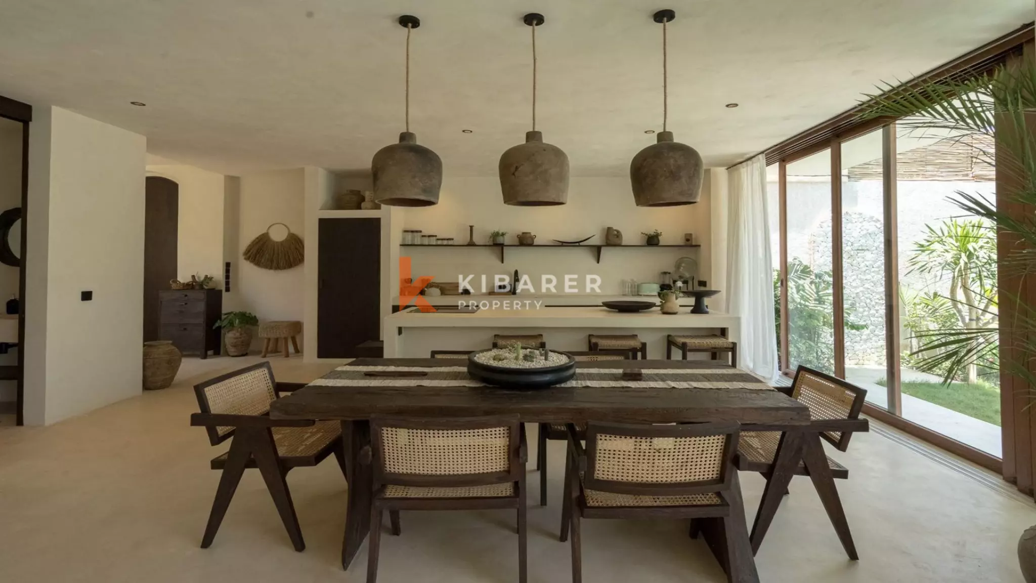 Bohemian-Chic Three Bedroom Villa with Rooftop Ocean and Sunset Views in Uluwatu — image 8