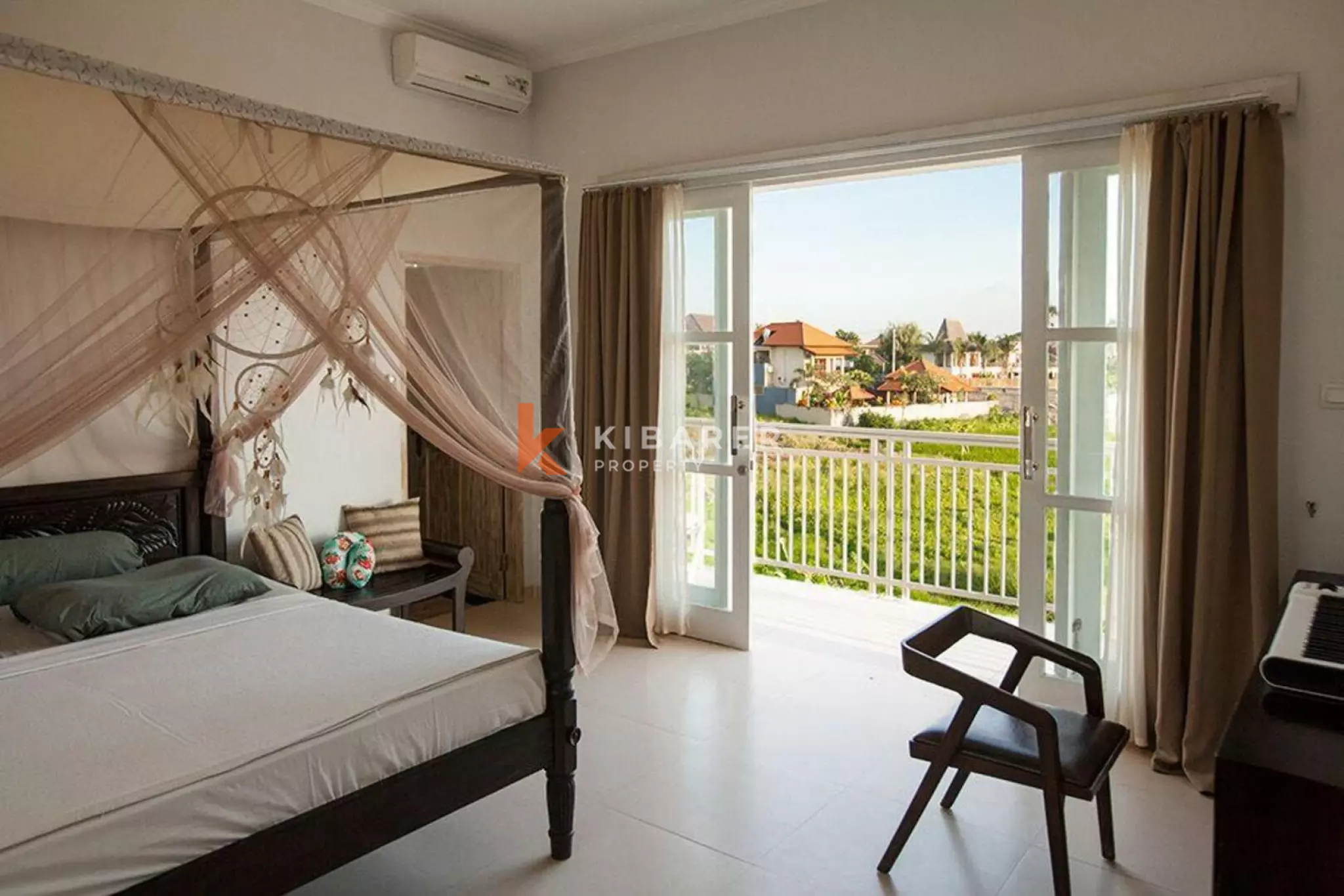 Private Three Bedroom Villa with Views in Canggu — image 7