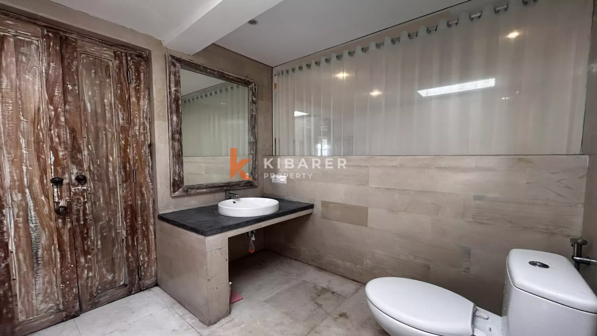 Beautiful Two-Bedroom Joglo Villa with Open Living Room Located in Tumbak Bayuh — image 14