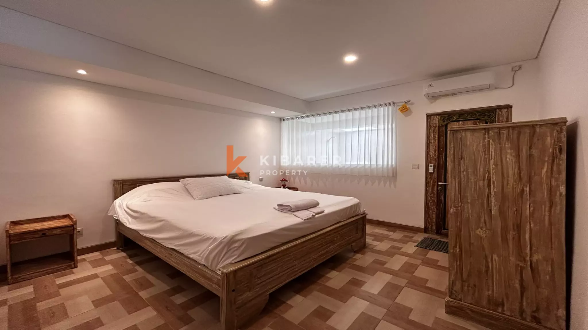 Beautiful Two-Bedroom Joglo Villa with Open Living Room Located in Tumbak Bayuh — image 11