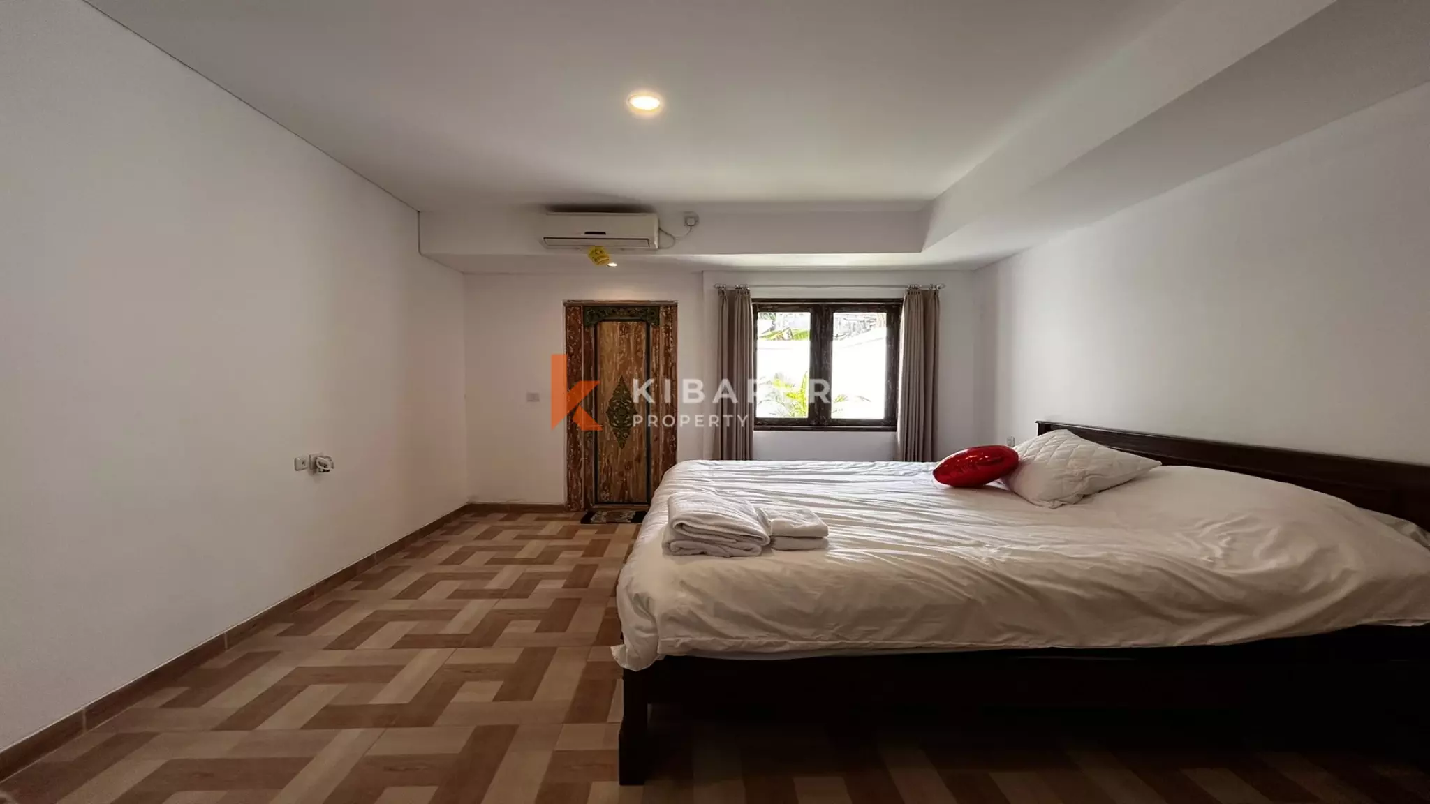 Beautiful Two-Bedroom Joglo Villa with Open Living Room Located in Tumbak Bayuh — image 17