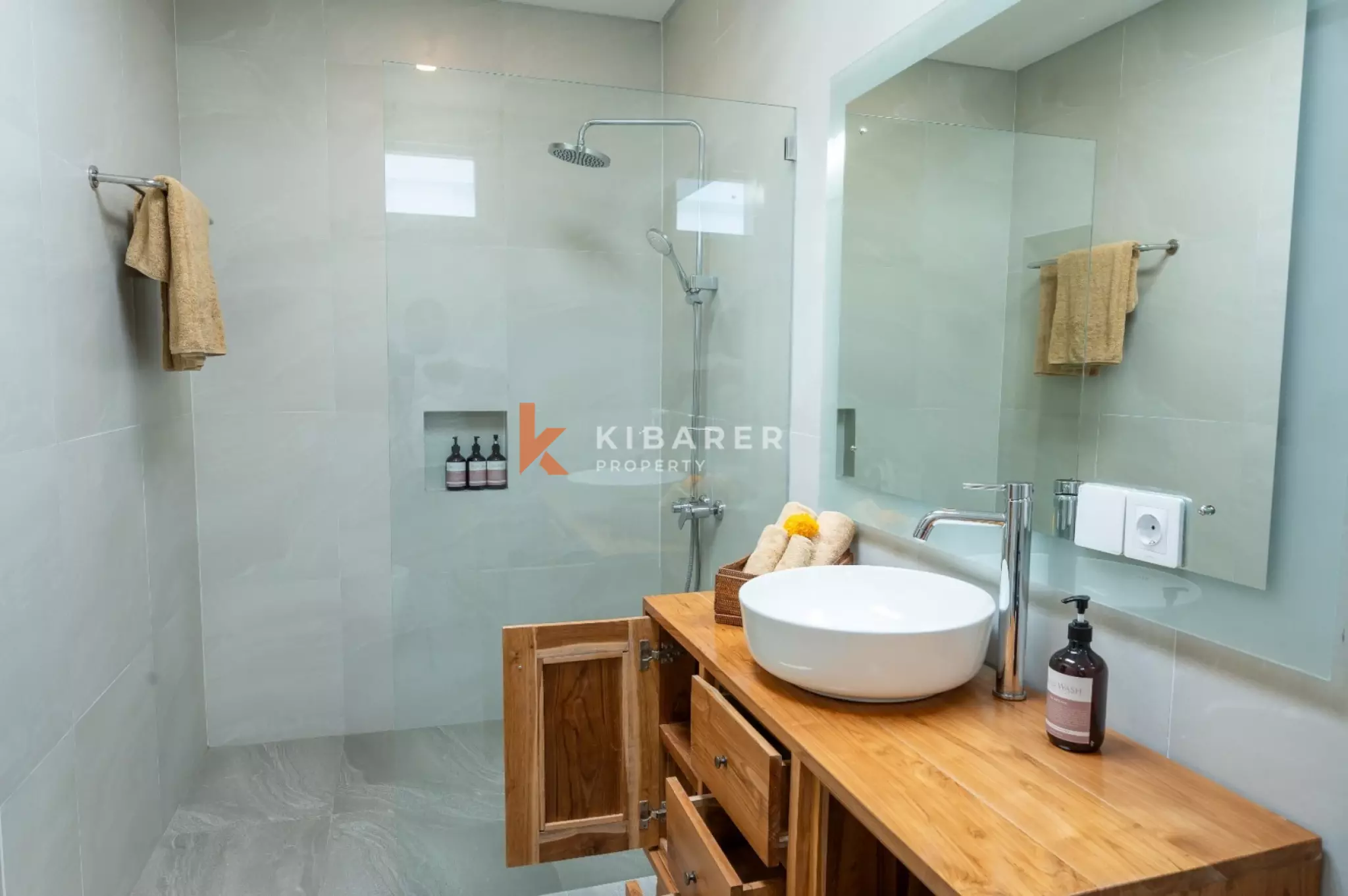 Relax and Unwind in a Beautiful Four-Bedroom Pool Villa in Nyanyi — image 8
