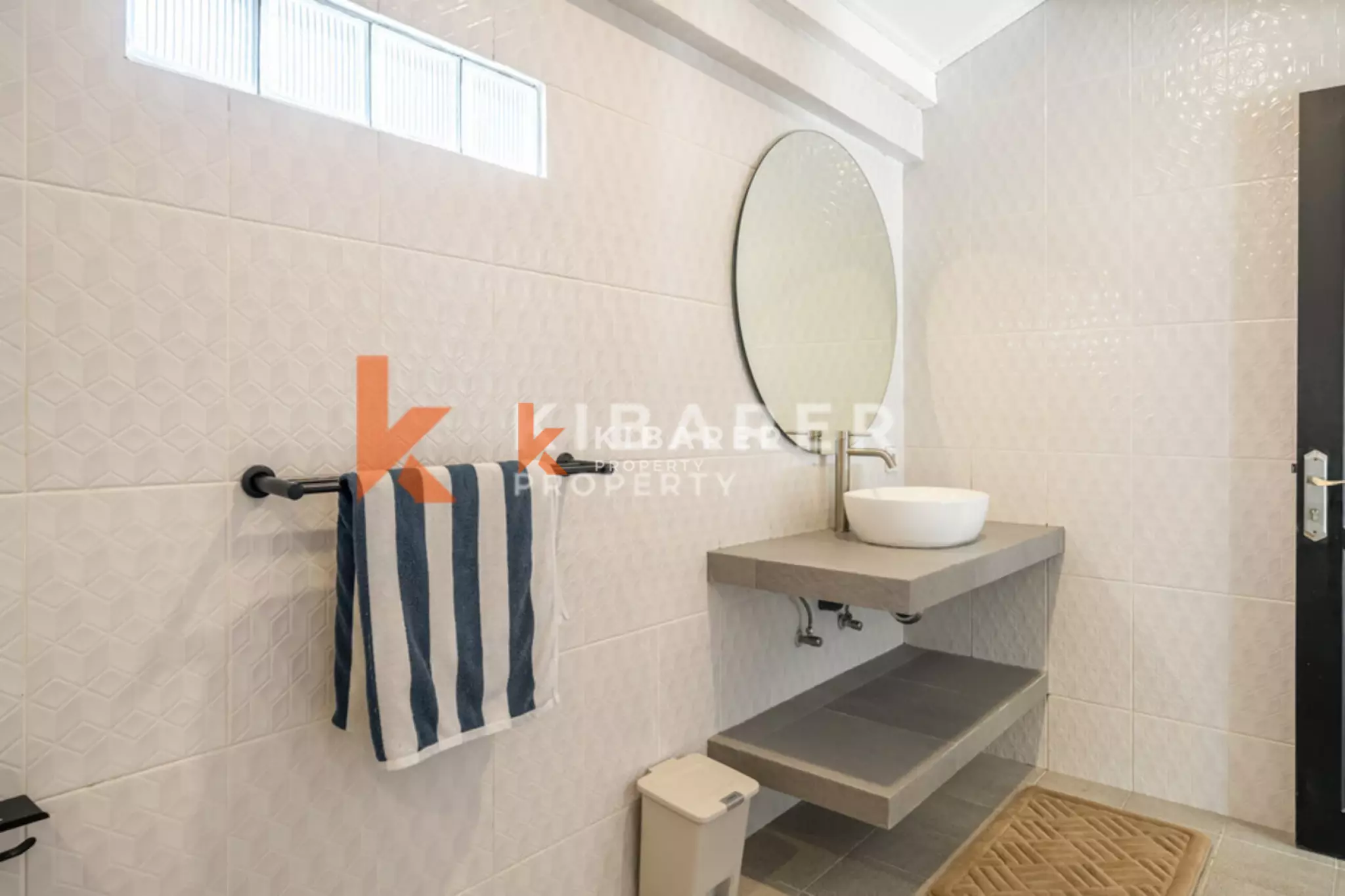 Exclusive Modern Villa with Five Bedrooms in Umalas — image 16