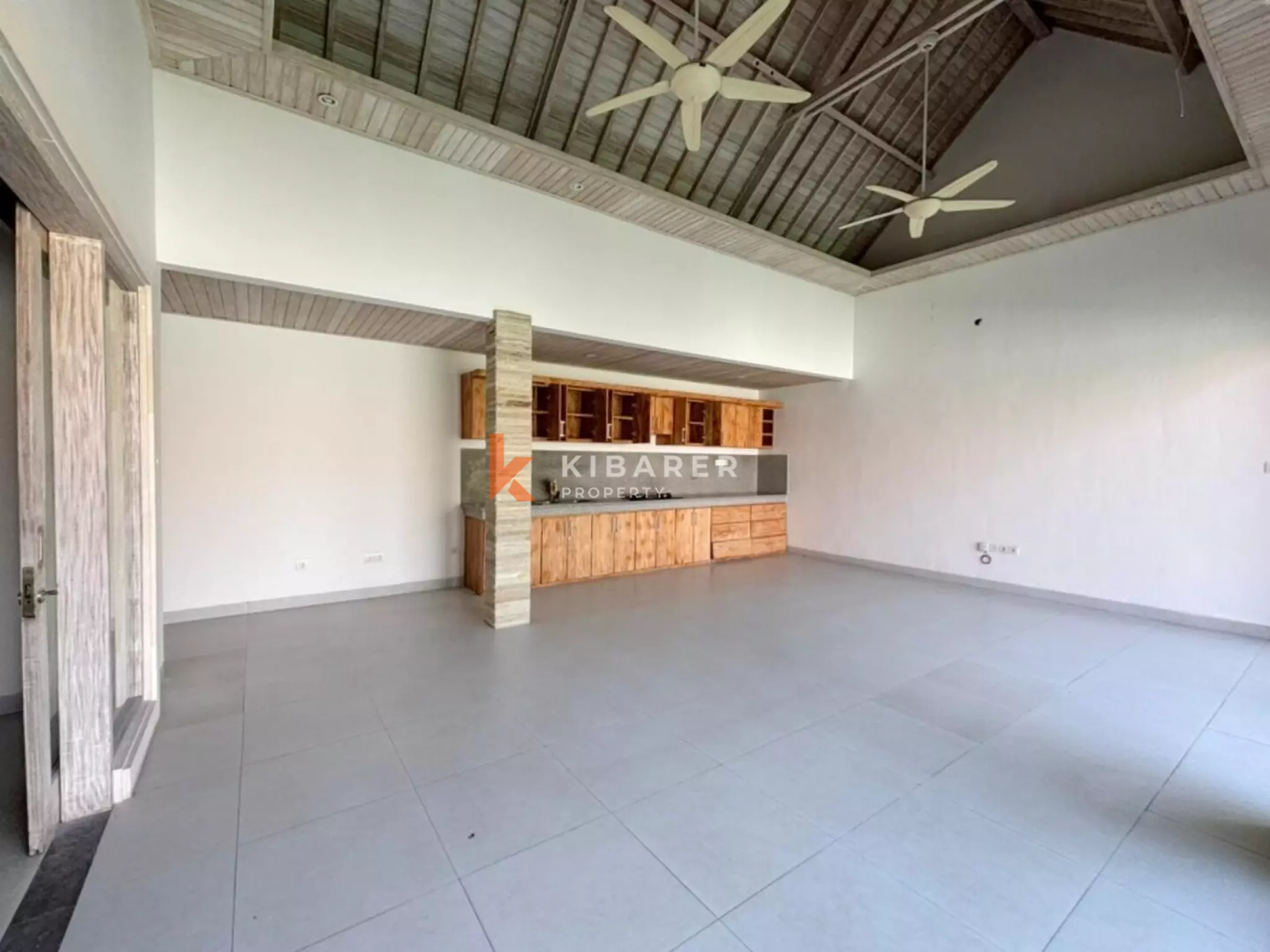 Hidden Gem Three Bedroom Semi-Furnished Villa in Canggu Area — image 4