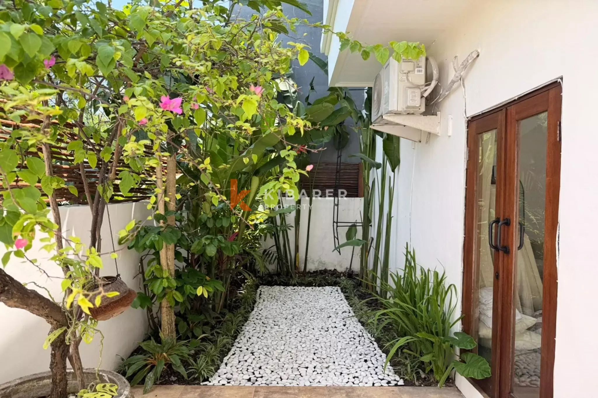 Mediterranean Style Three-Bedroom Gated Villa in Berawa — image 11