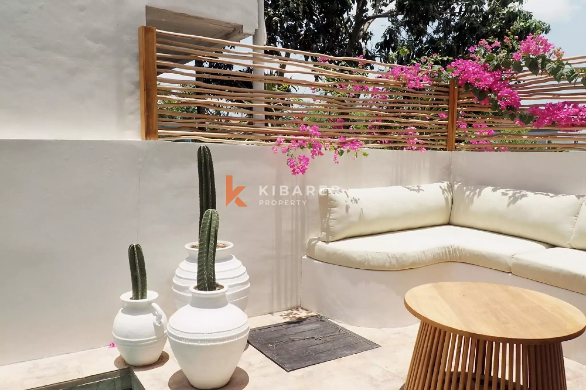Mediterranean Style Three-Bedroom Gated Villa in Berawa — image 19