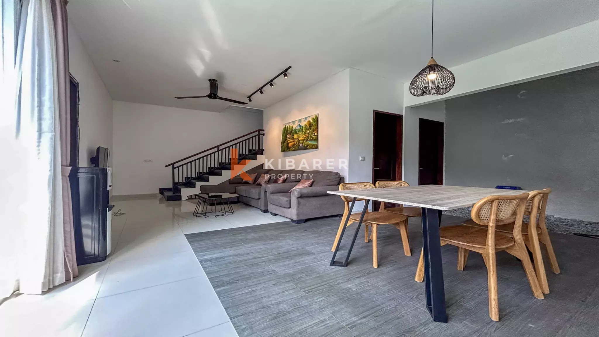 Comfortable Three-Bedroom Villa with Enclosed Living in Berawa — image 5