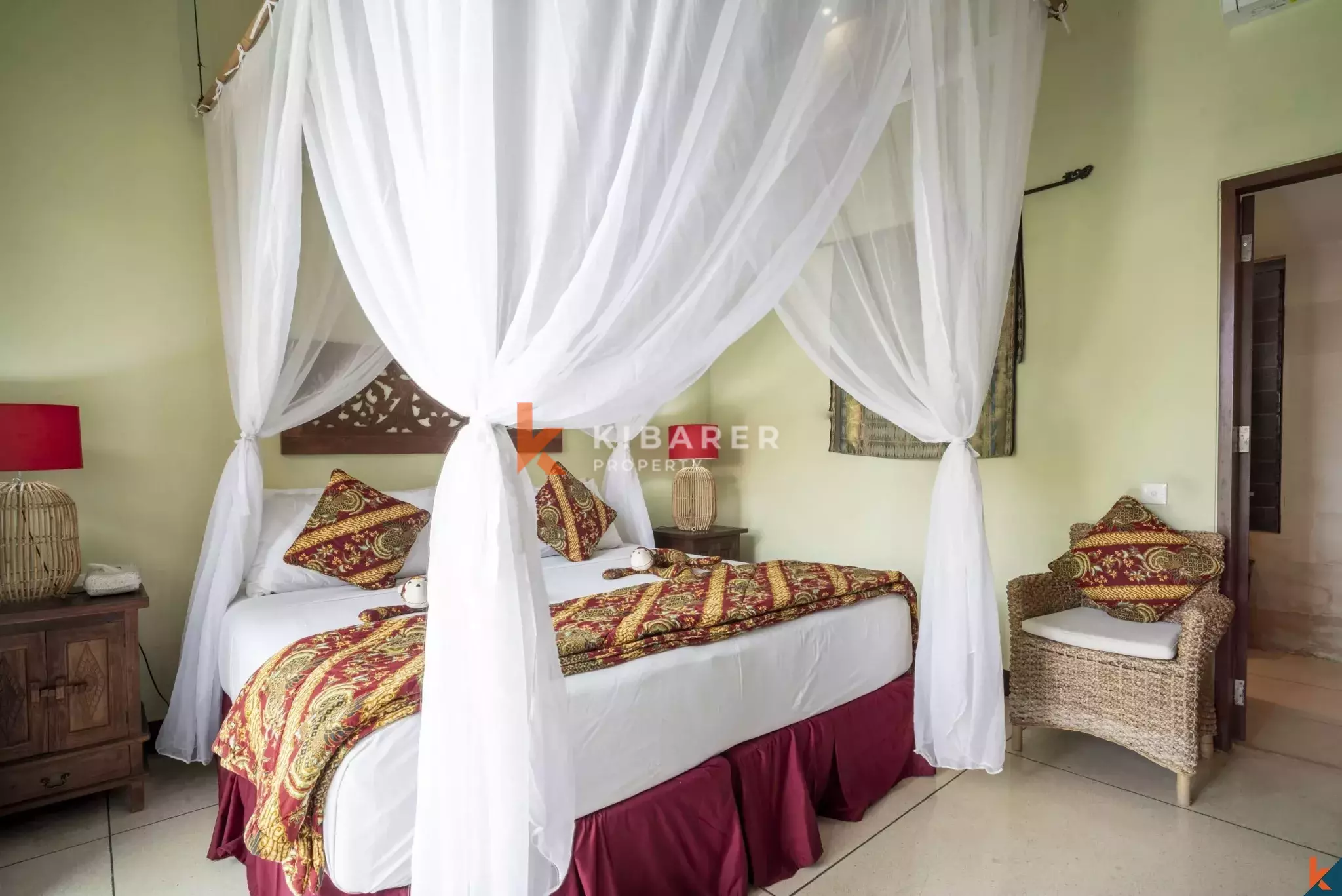 Peaceful Three-Bedroom Tropical Villa in the Heart of Pererenan — image 18