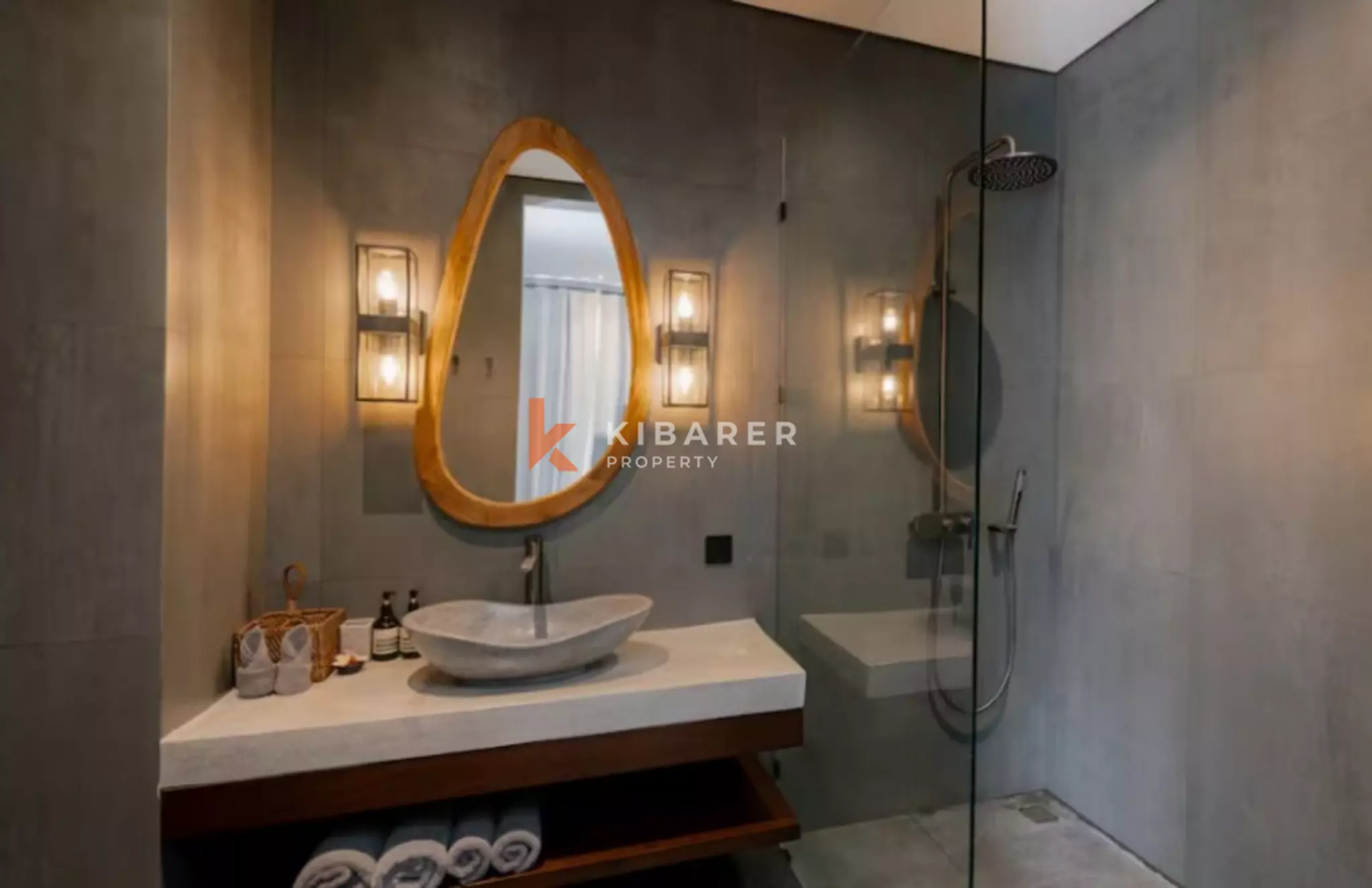 Bold & Beautiful Three Bedroom Villa in Umalas — image 12