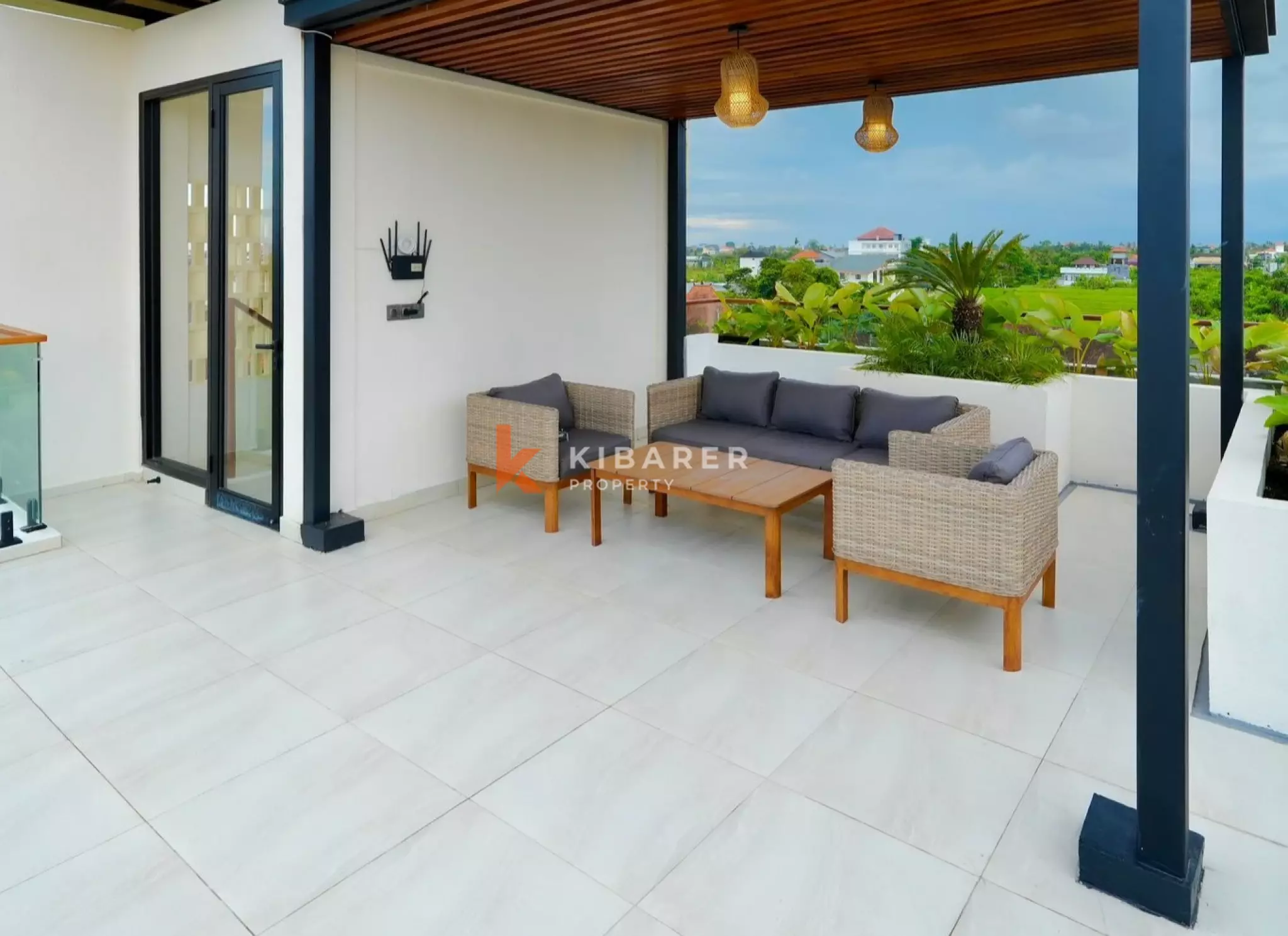 Quiet and Well-Designed Three-Bedroom Villa with Rooftop Lounge in Tumbak Bayuh — image 4