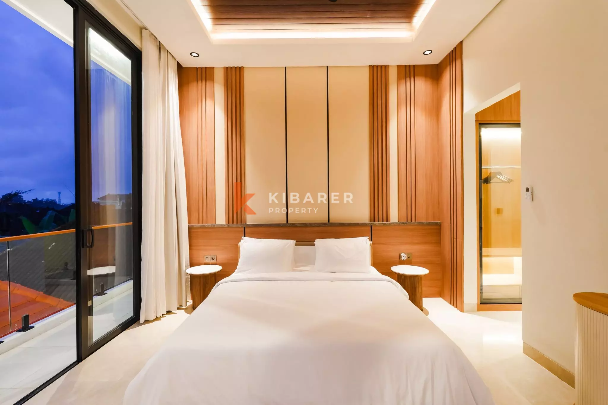 Quiet and Well-Designed Three-Bedroom Villa with Rooftop Lounge in Tumbak Bayuh — image 14