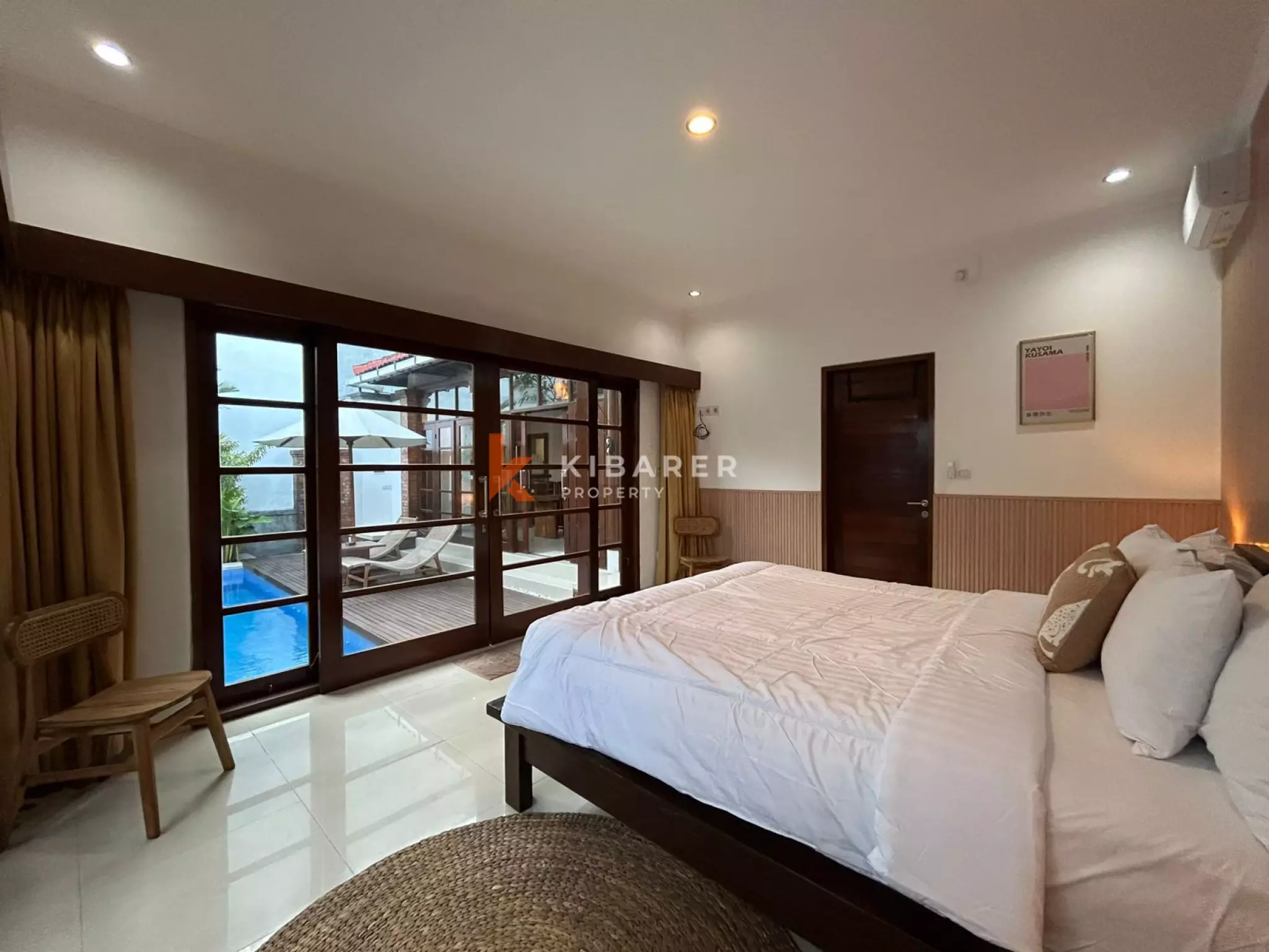 Comfortable Three-Bedroom Villa with Enclosed Living and Private Pool in Canggu — image 19