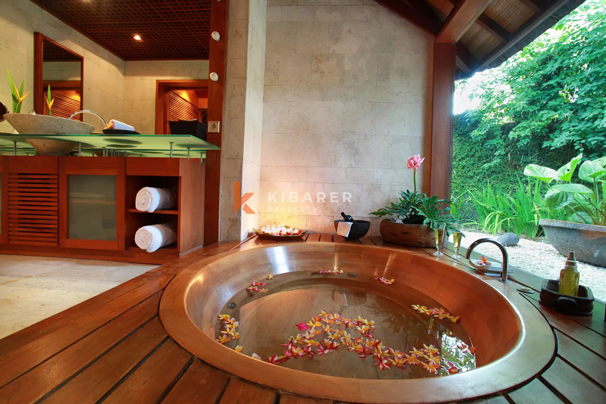 Stunning Two Bedroom Villa with garden in Umalas — image 5