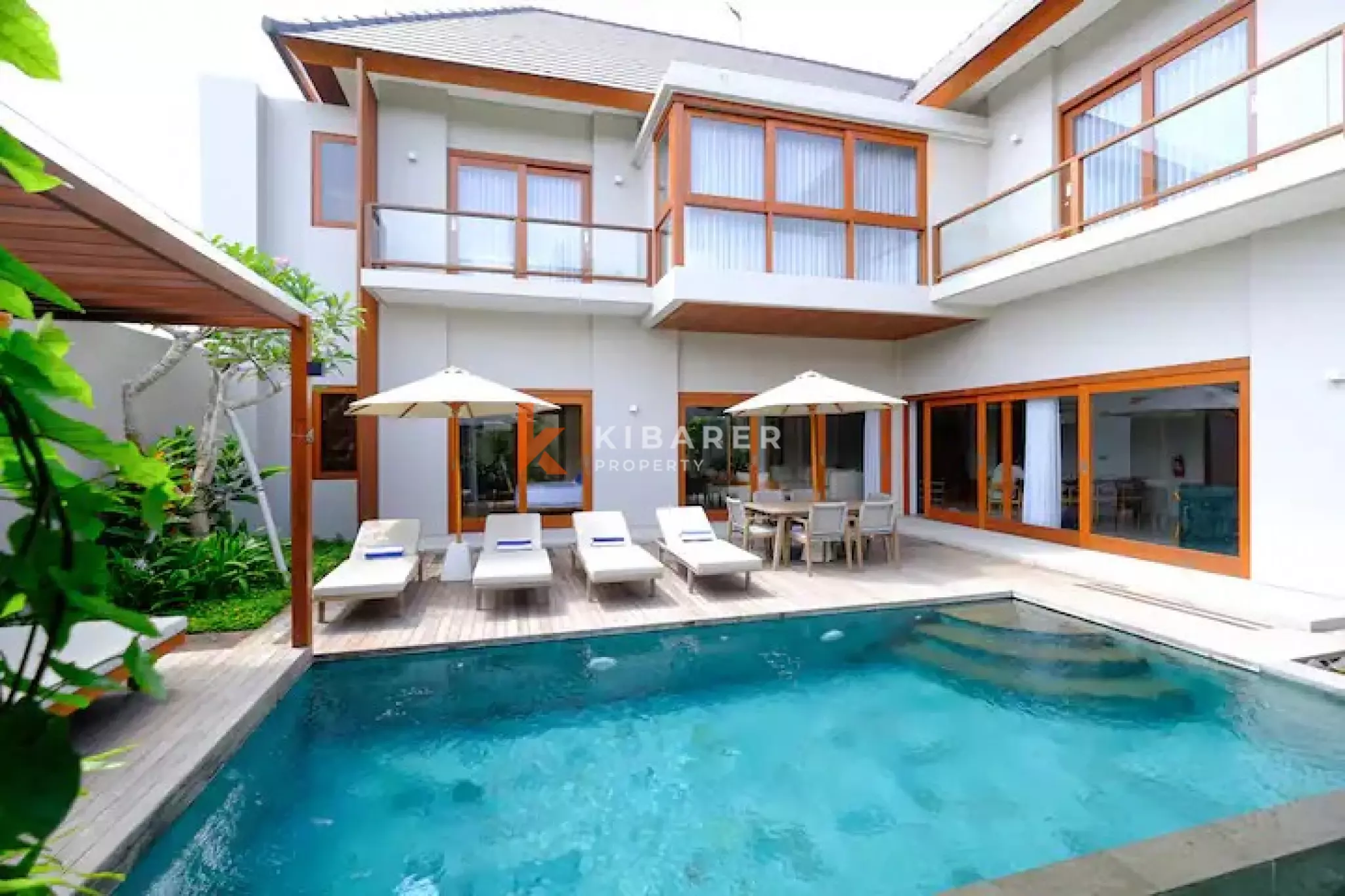 Bright Contemporary Four-Bedrooms Villa in the Heart of Umalas — image 1