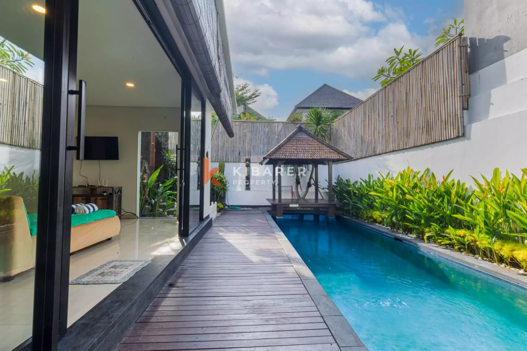 Spacious Three-Bedroom Private Guest Villa in Jimbaran