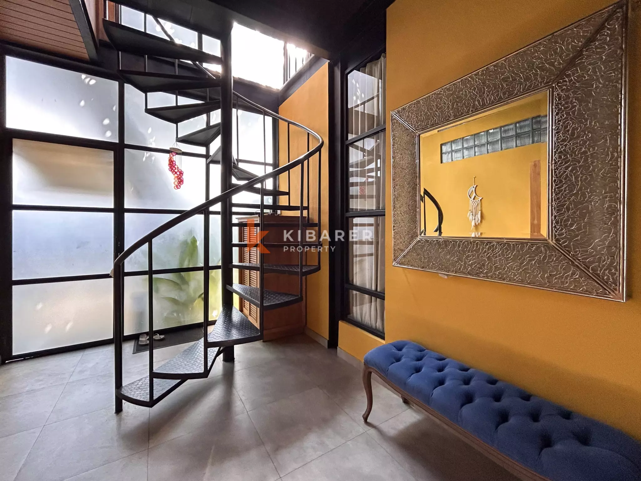 Elegant Two-Story Tropical Villa with Private Pool in Seseh — image 14