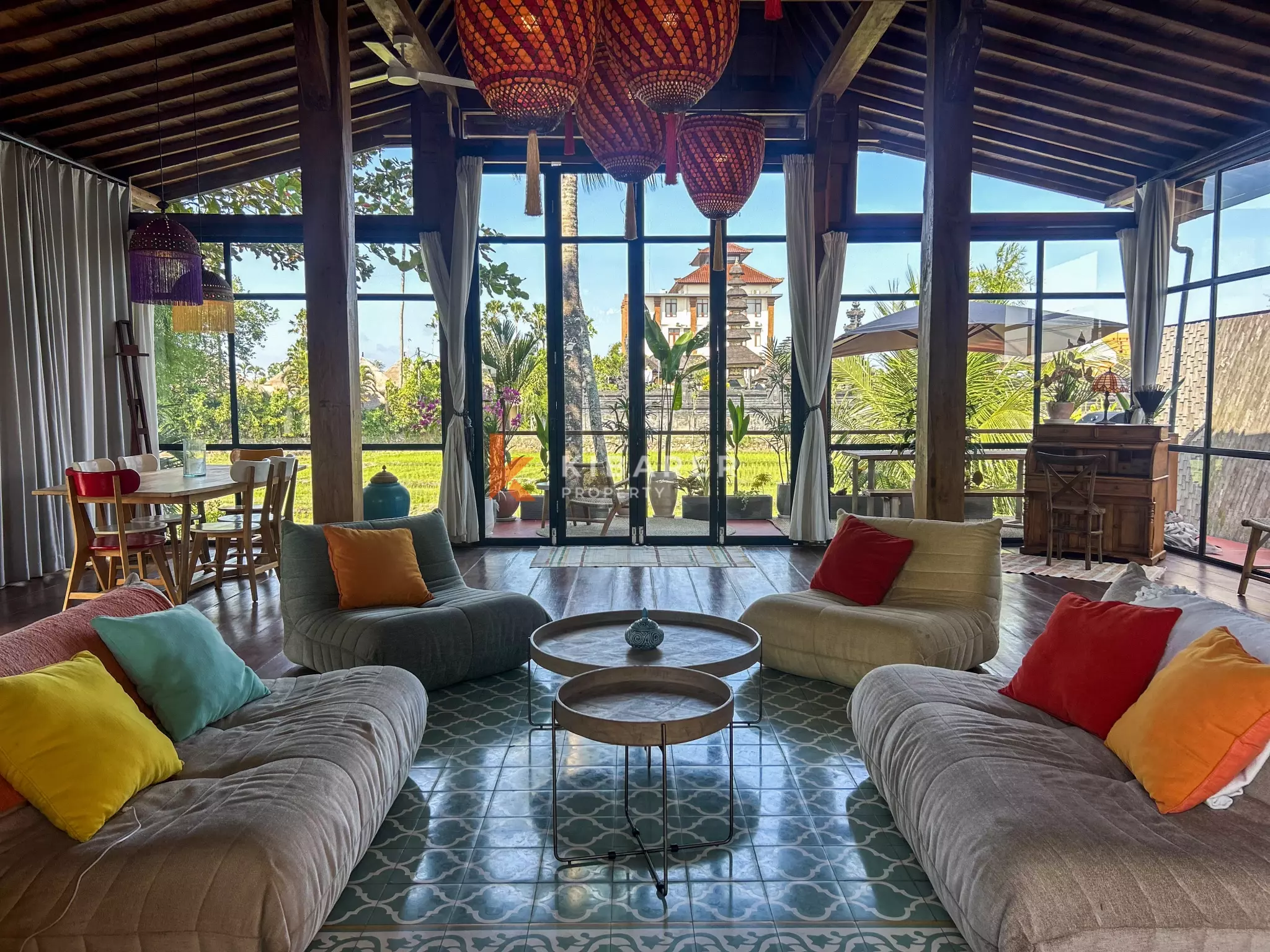 Elegant Two-Story Tropical Villa with Private Pool in Seseh — image 8