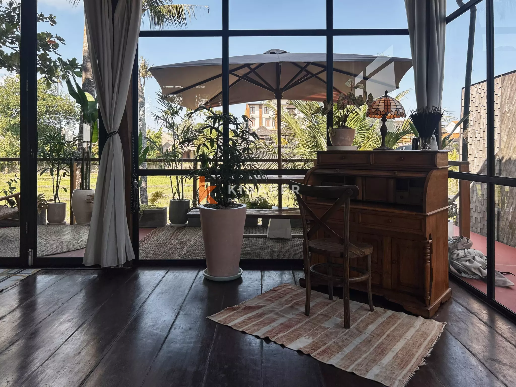 Elegant Two-Story Tropical Villa with Private Pool in Seseh — image 15