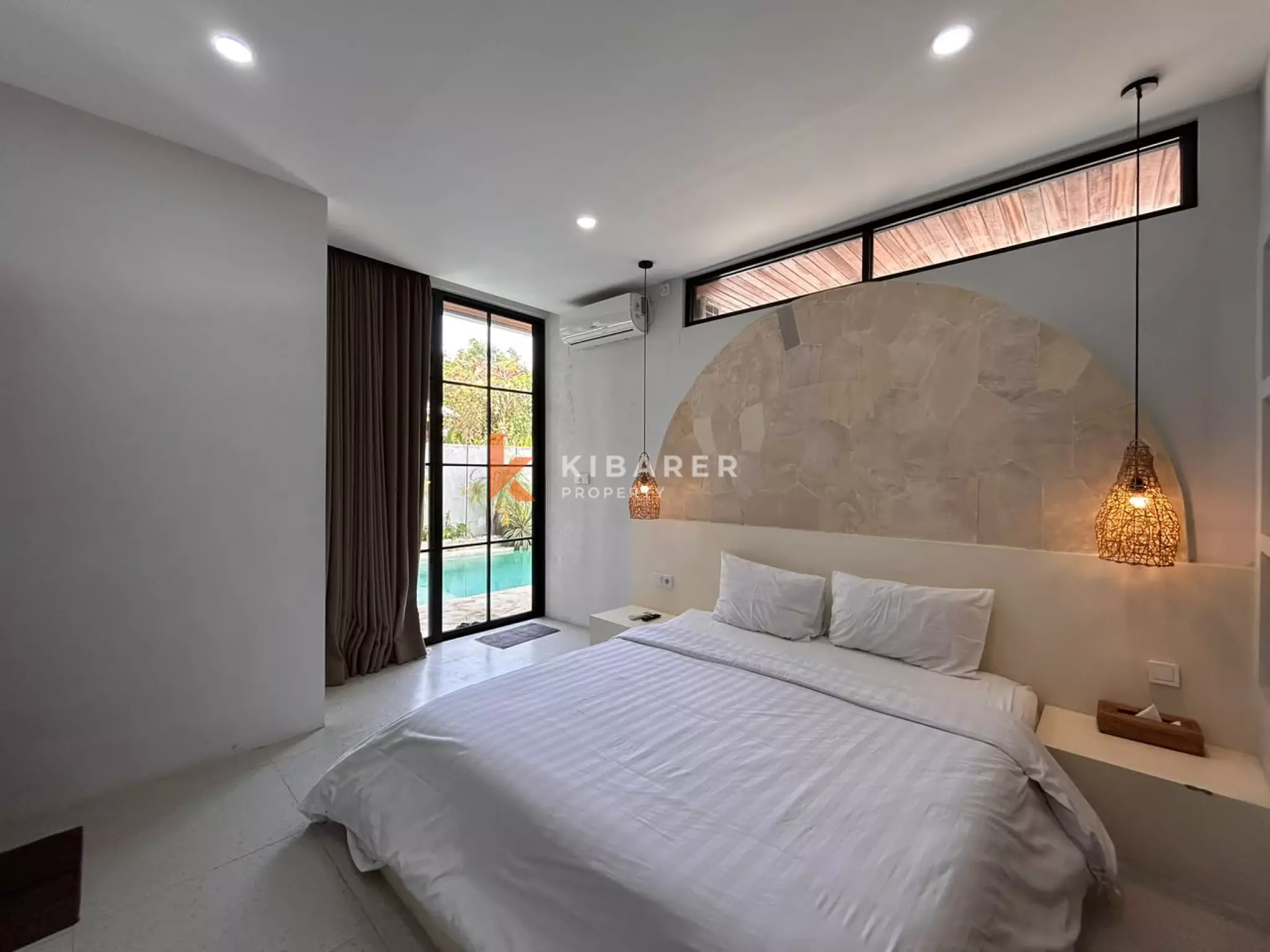 Contemporary Three-Bedroom Villa with Private Pool in Tumbak Bayuh — image 11