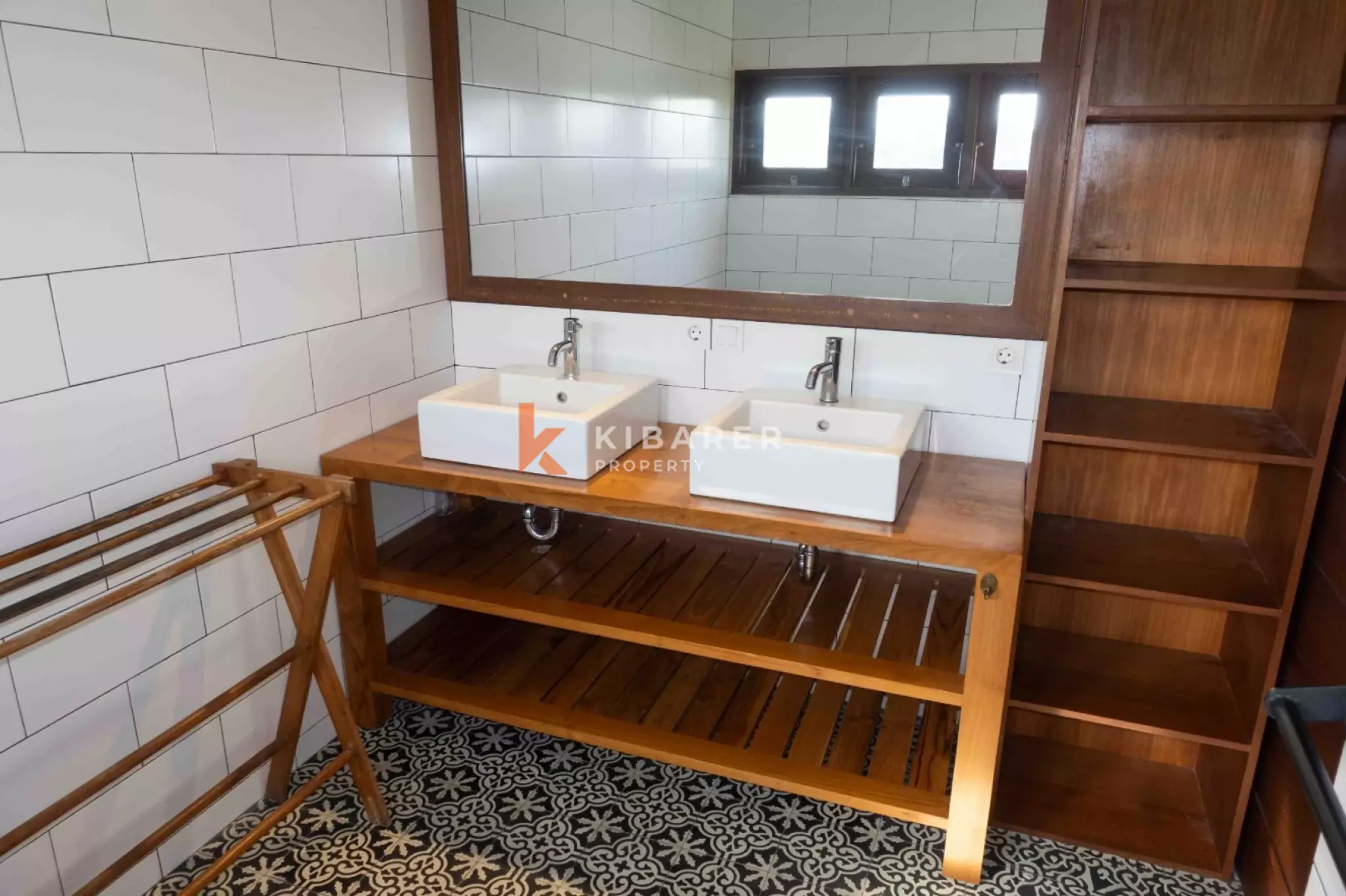 Four-Bedroom Fully Furnished House in Quiet Buduk — image 8
