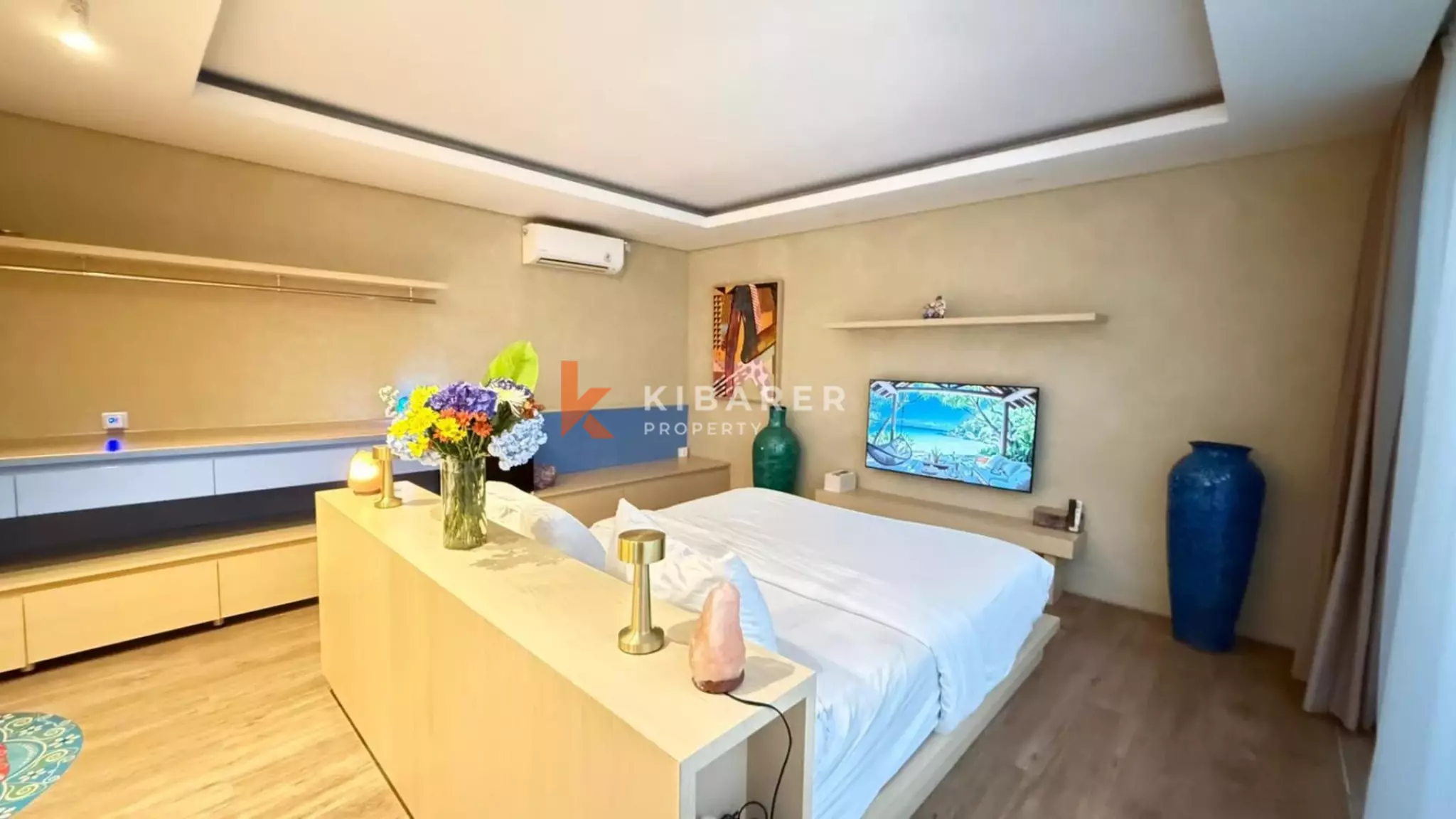 Tropical Five Bedroom Villa with Private Jacuzzi in Kayu Tulang — image 15