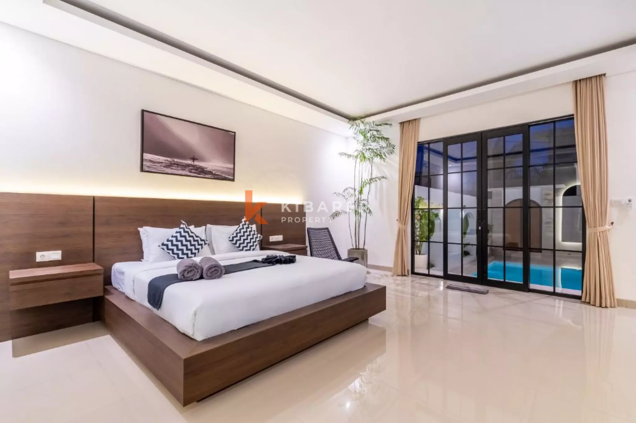Tropical Three-Bedroom Pool Villa in Canggu — image 12