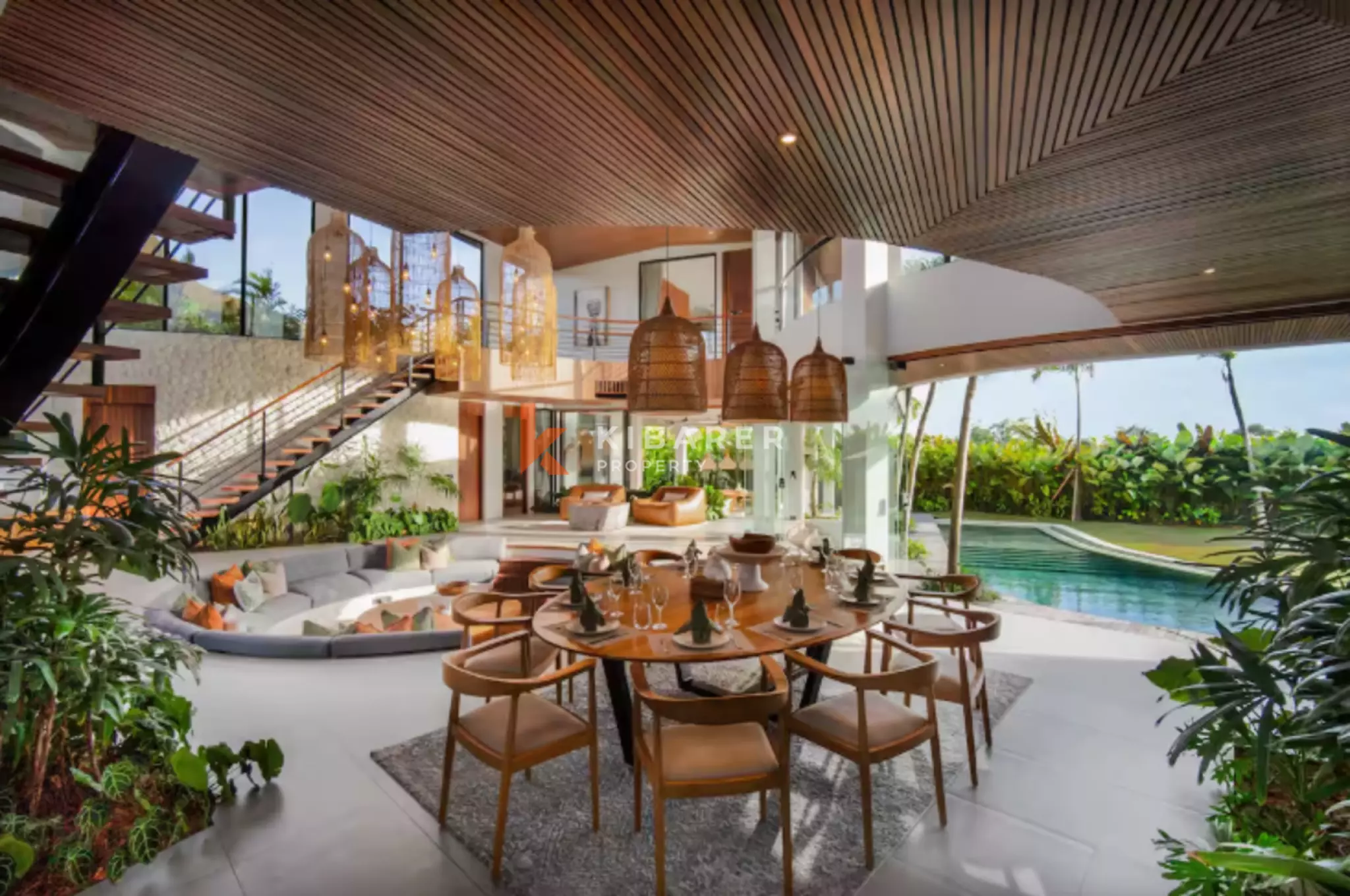 Luxury Garden Escape – Five Bedroom Villa in Tumbak Bayuh — image 5
