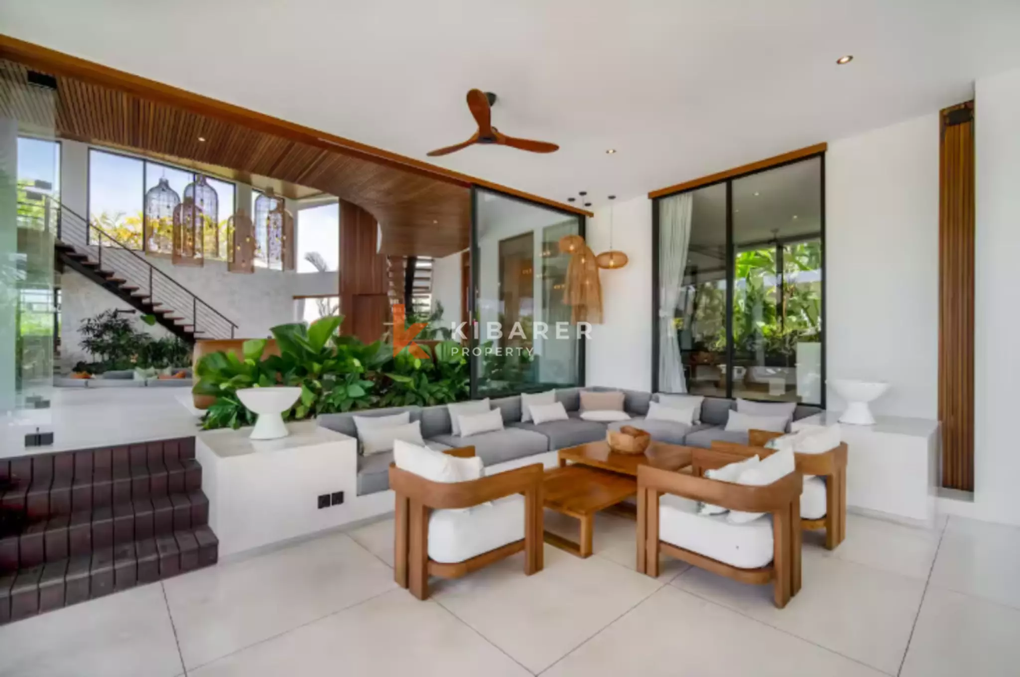Luxury Garden Escape – Five Bedroom Villa in Tumbak Bayuh — image 7