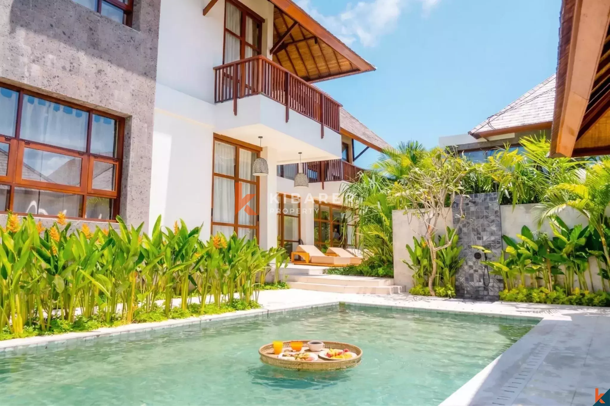Magnificent Private Villa with Six Bedrooms Near Nyanyi Beach — image 2
