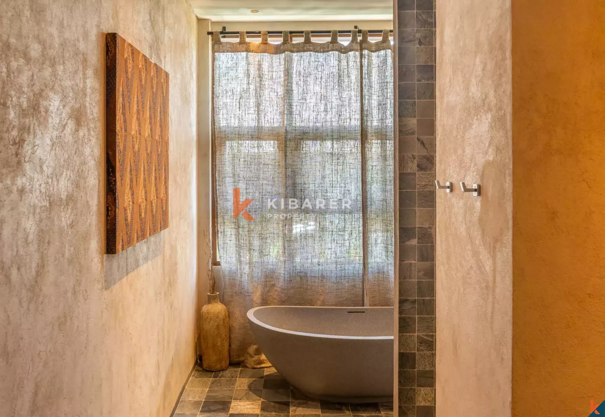 Magnificent Private Villa with Six Bedrooms Near Nyanyi Beach — image 19