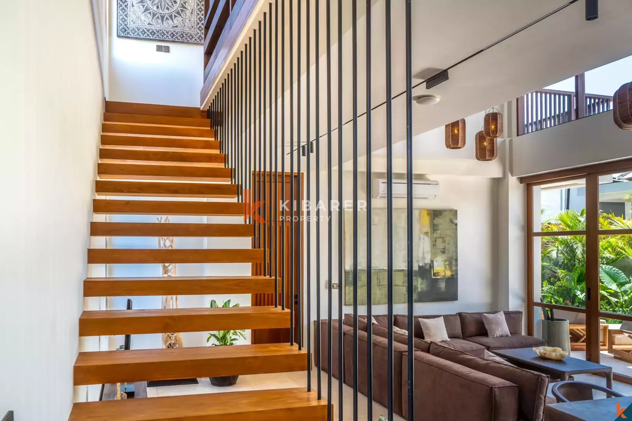 Magnificent Private Villa with Six Bedrooms Near Nyanyi Beach — image 10