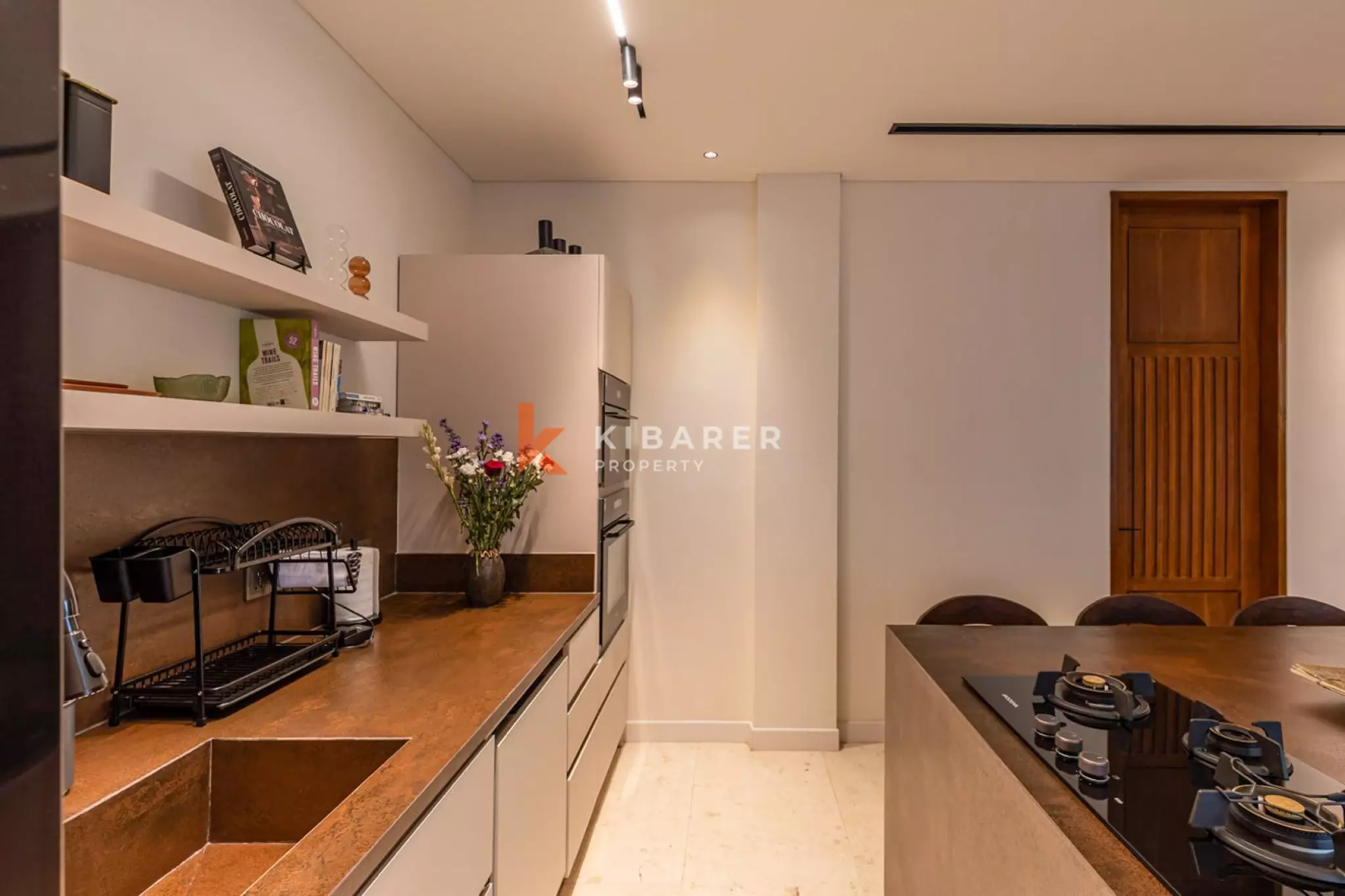 Luxury Five-Bedroom Private Villa with Pool in Nyanyi — image 13