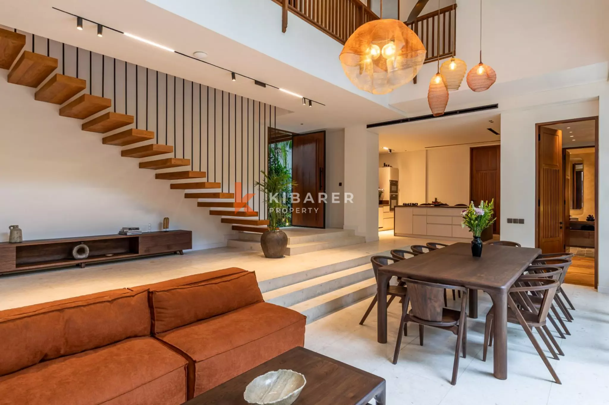 Luxury Five-Bedroom Private Villa with Pool in Nyanyi — image 7