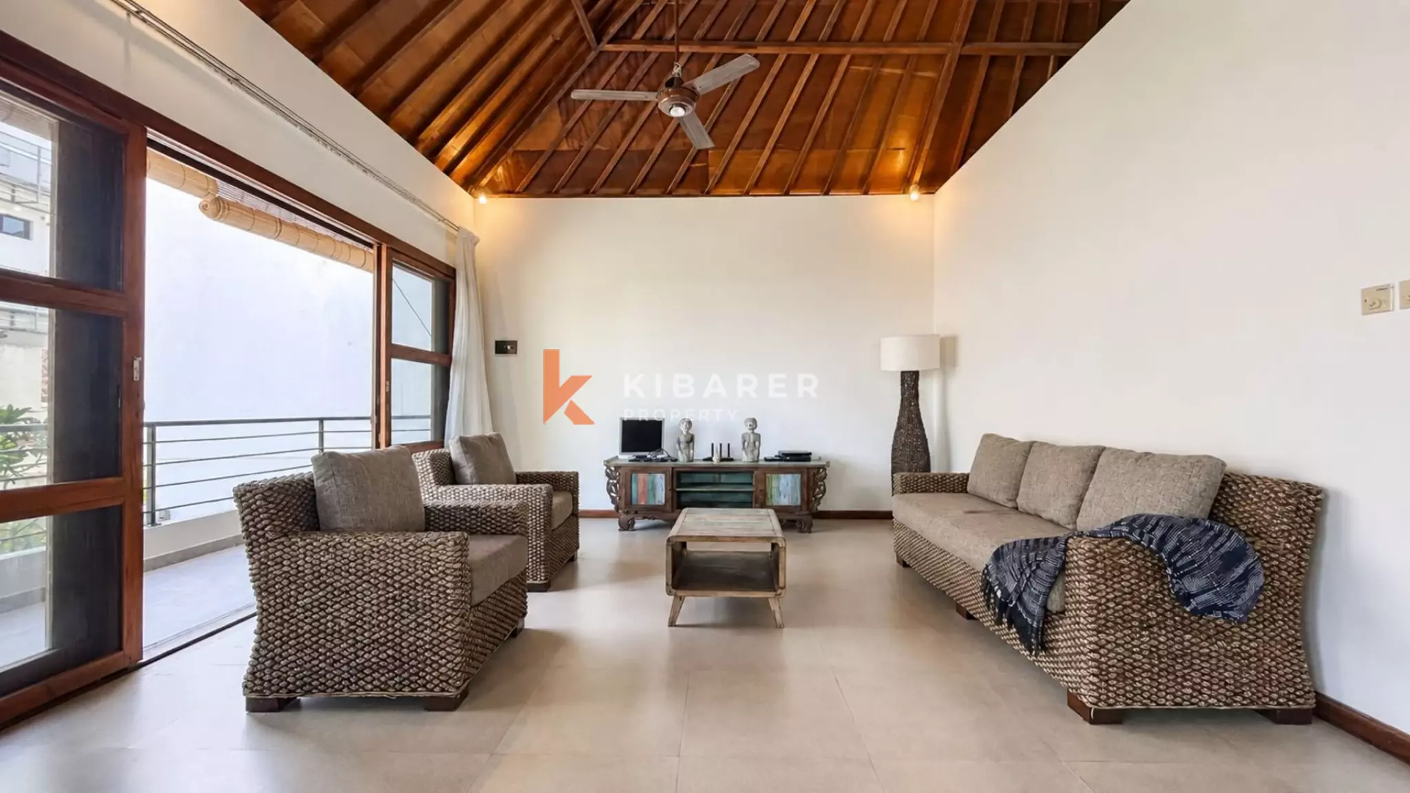 Beachfront Comfort – Four-Bedroom Villa in Canggu — image 17