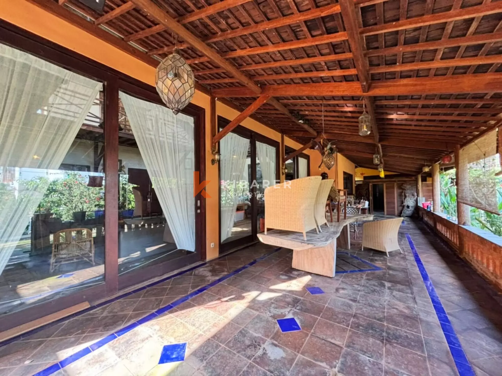 Private 4-Bedroom Villa with Garden in Gianyar — image 9