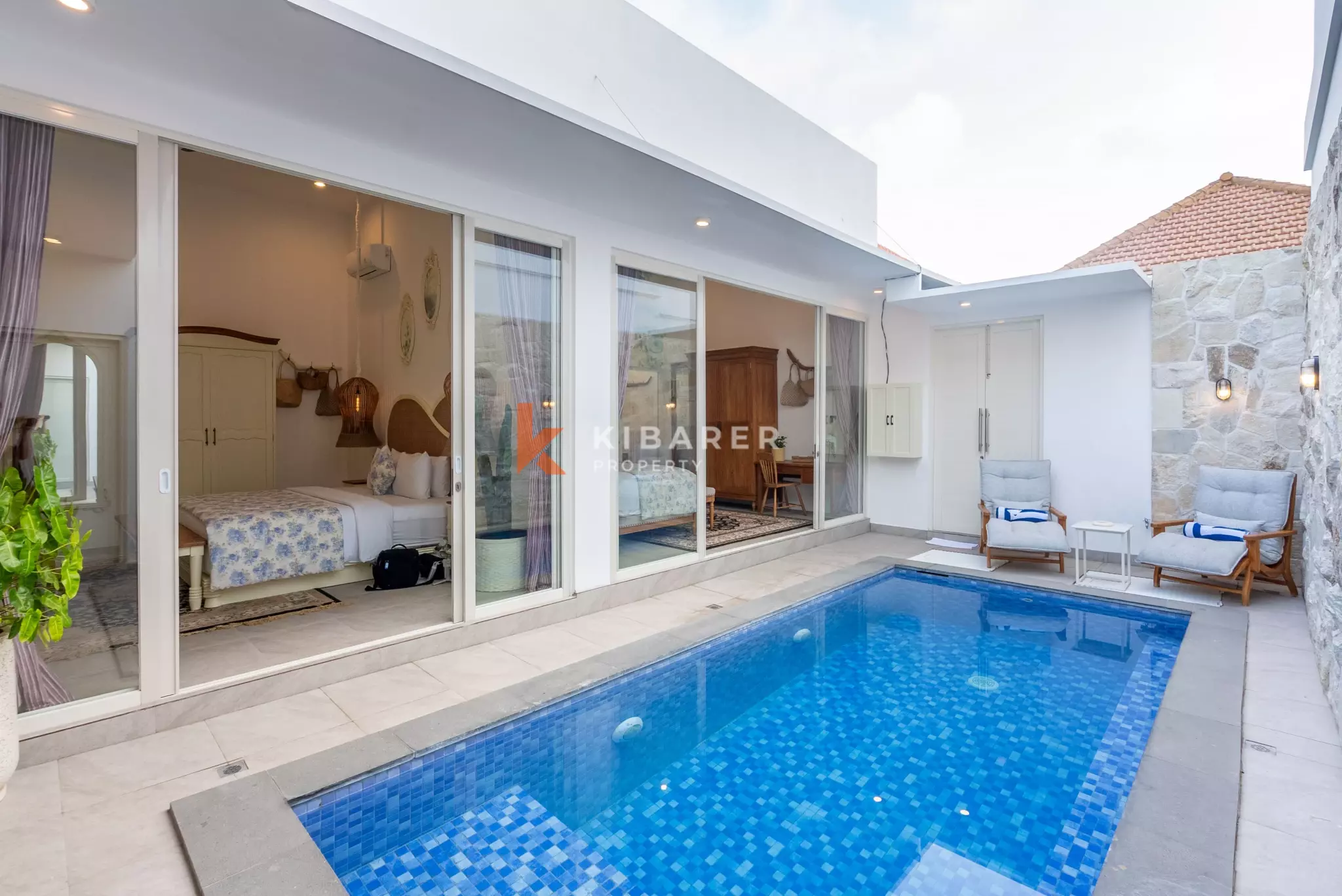 Charming Two-Bedroom Villa in Prime Berawa Location — image 1