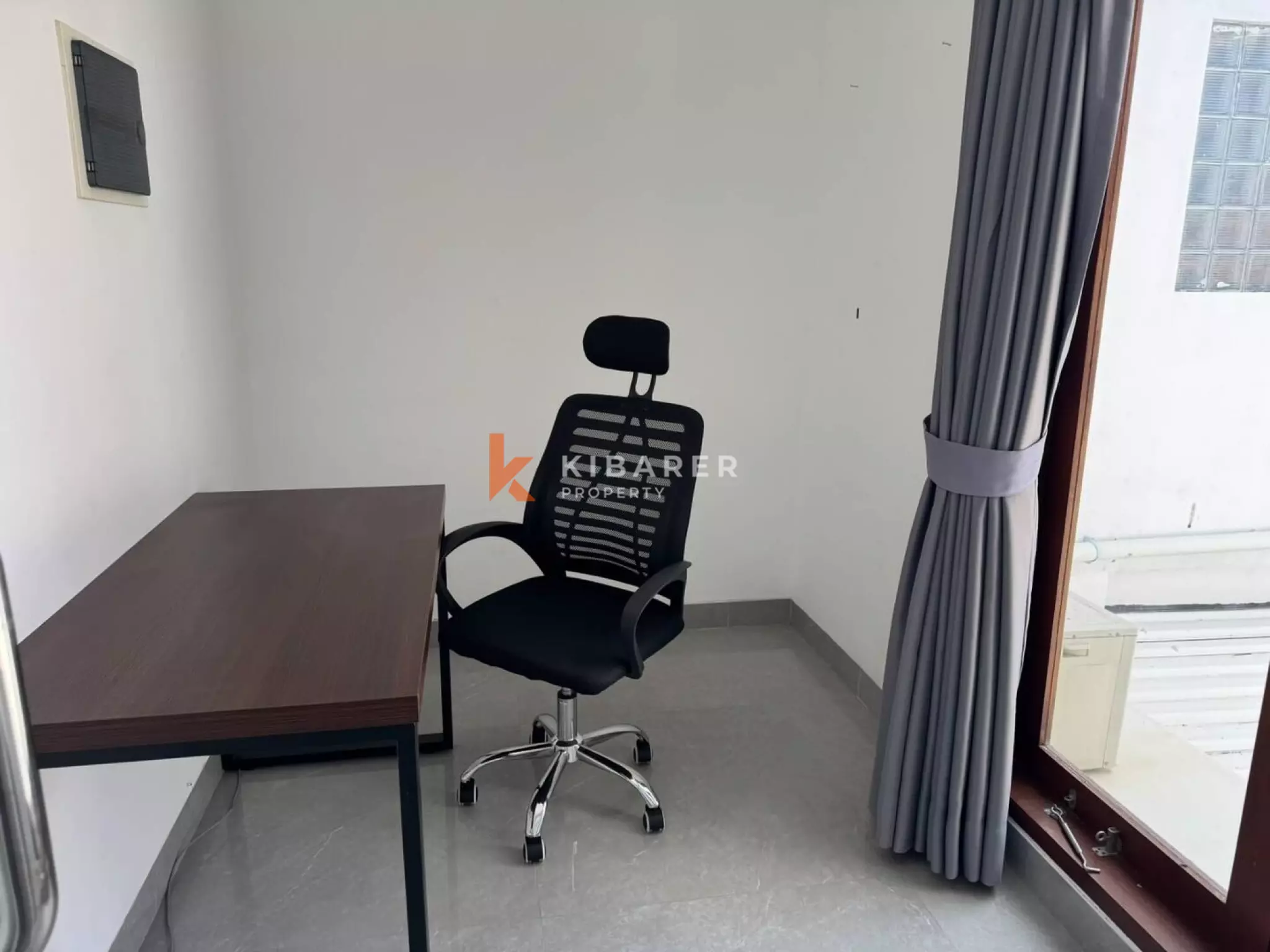 Minimalist Seaside Villa with Three Bedrooms in Seseh — image 3