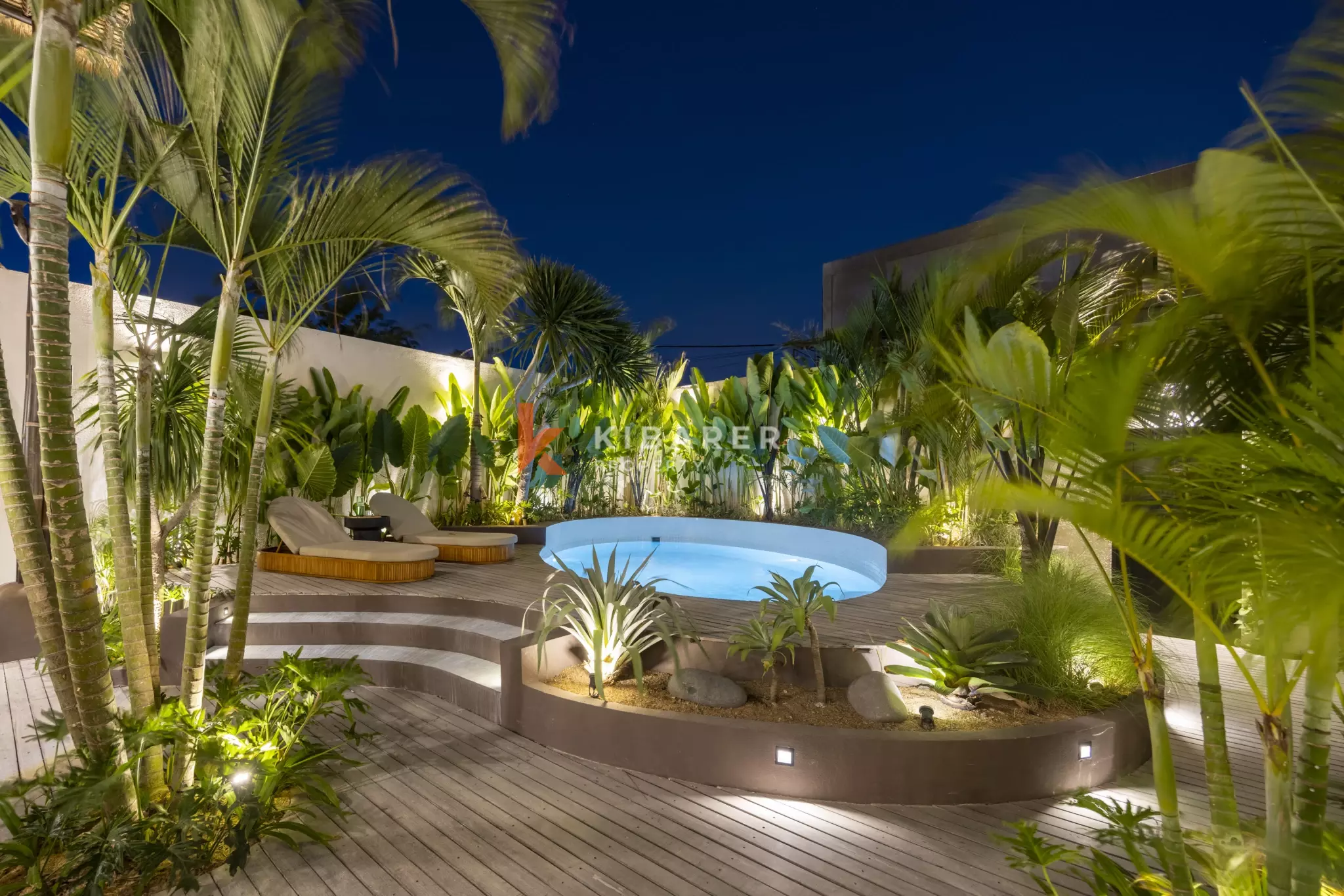 Tropical Paradise: Three-Bedroom Villa with Private Pool & Garden in Kerobokan — image 5