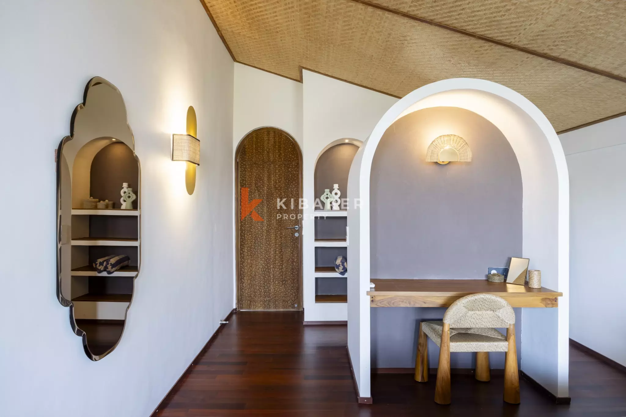 Tropical Paradise: Three-Bedroom Villa with Private Pool & Garden in Kerobokan — image 19