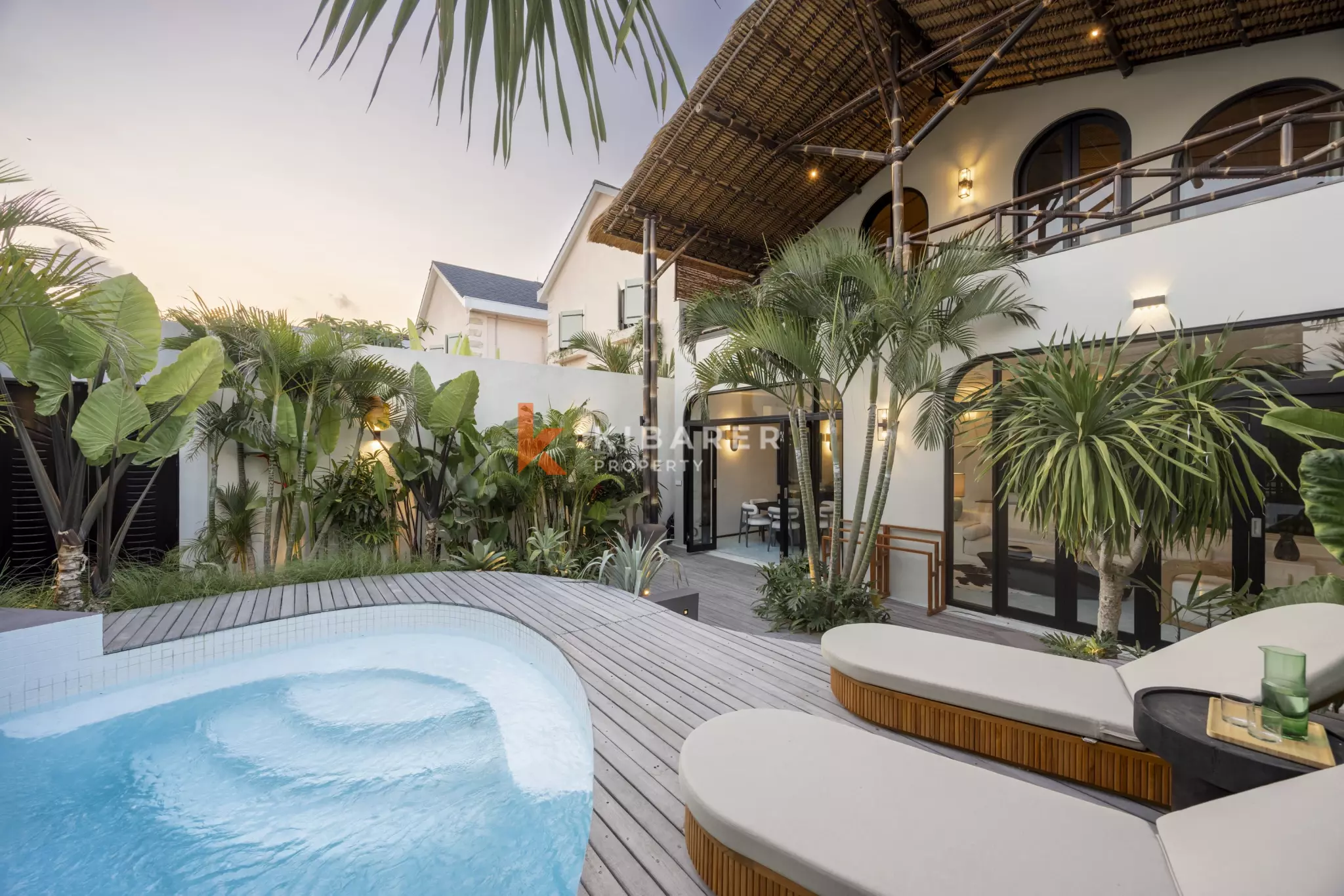 Tropical Paradise: Three-Bedroom Villa with Private Pool & Garden in Kerobokan — image 2
