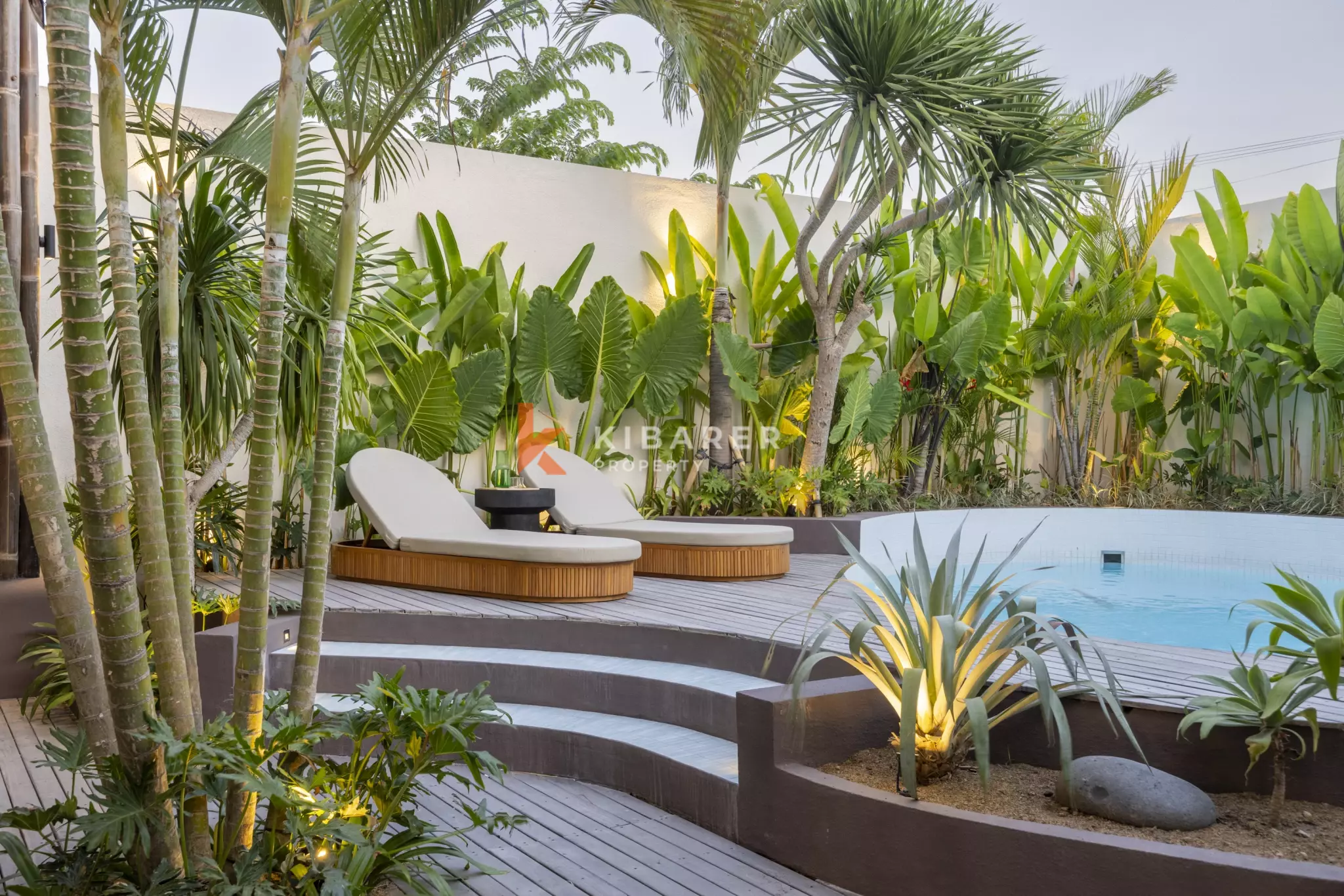 Tropical Paradise: Three-Bedroom Villa with Private Pool & Garden in Kerobokan — image 3