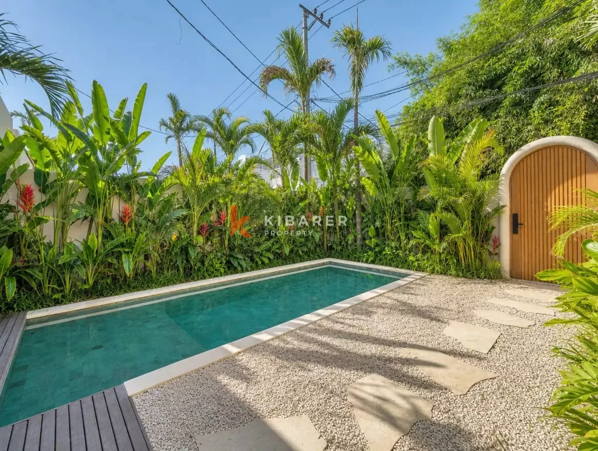 Tropical One-Bedroom Pool Villa with Elegant Design in Uluwatu — image 2