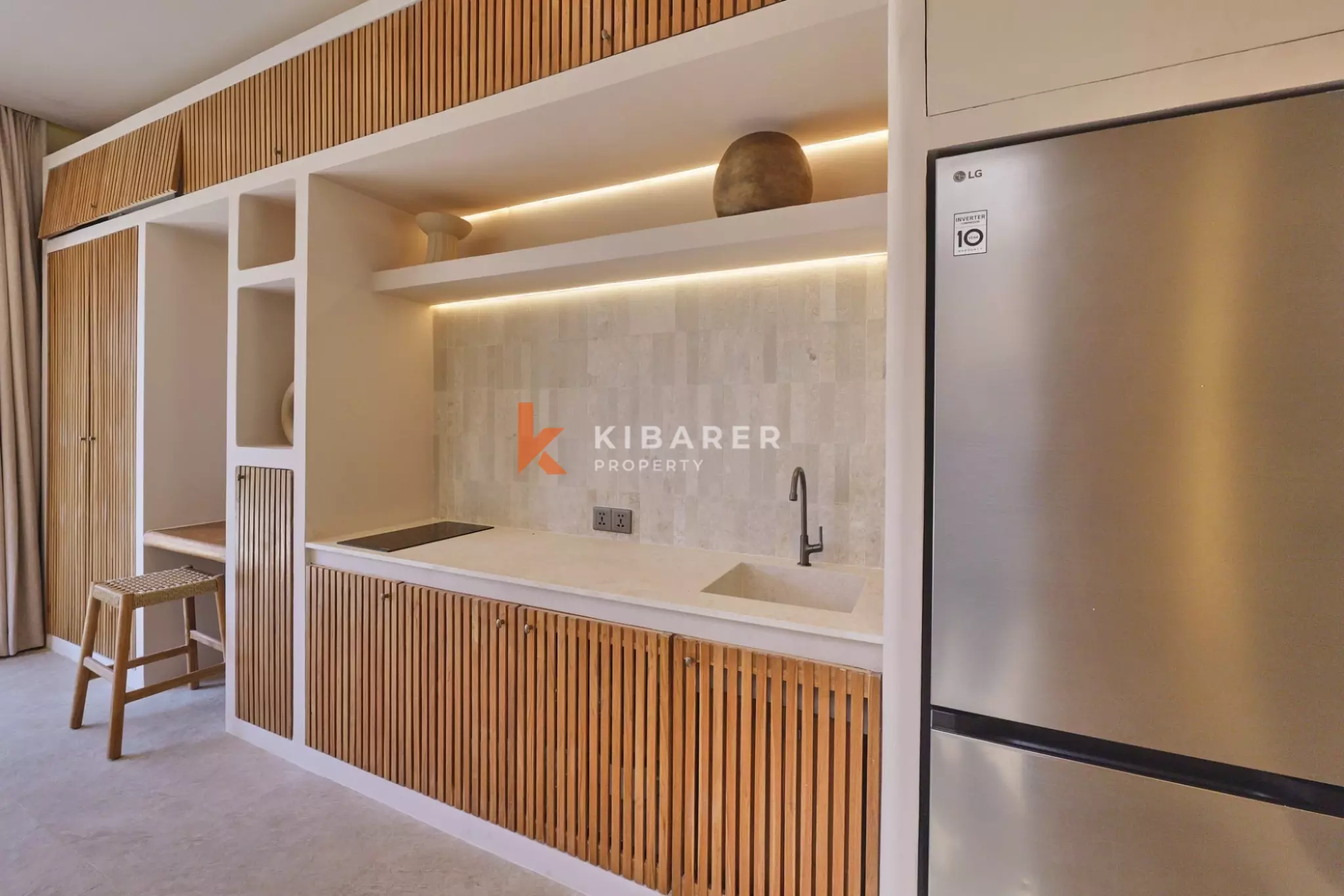 Tropical One-Bedroom Pool Villa with Elegant Design in Uluwatu — image 9