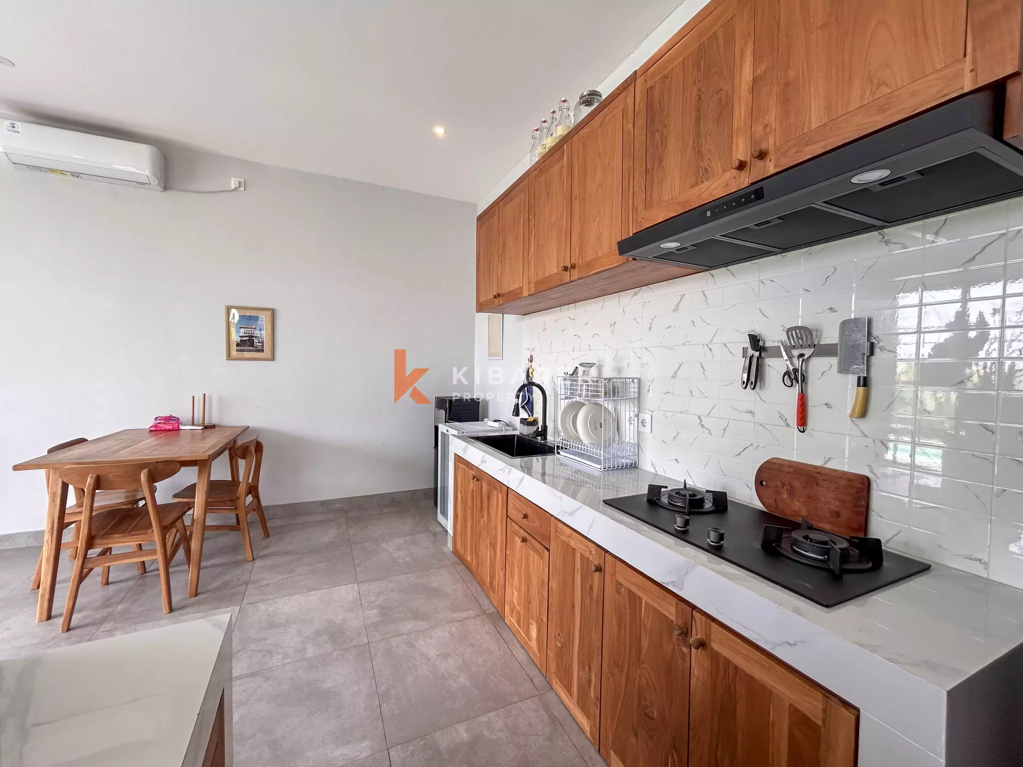 Spacious Two-Bedroom Villa with Large Pool and Tropical Garden in Munggu — image 6