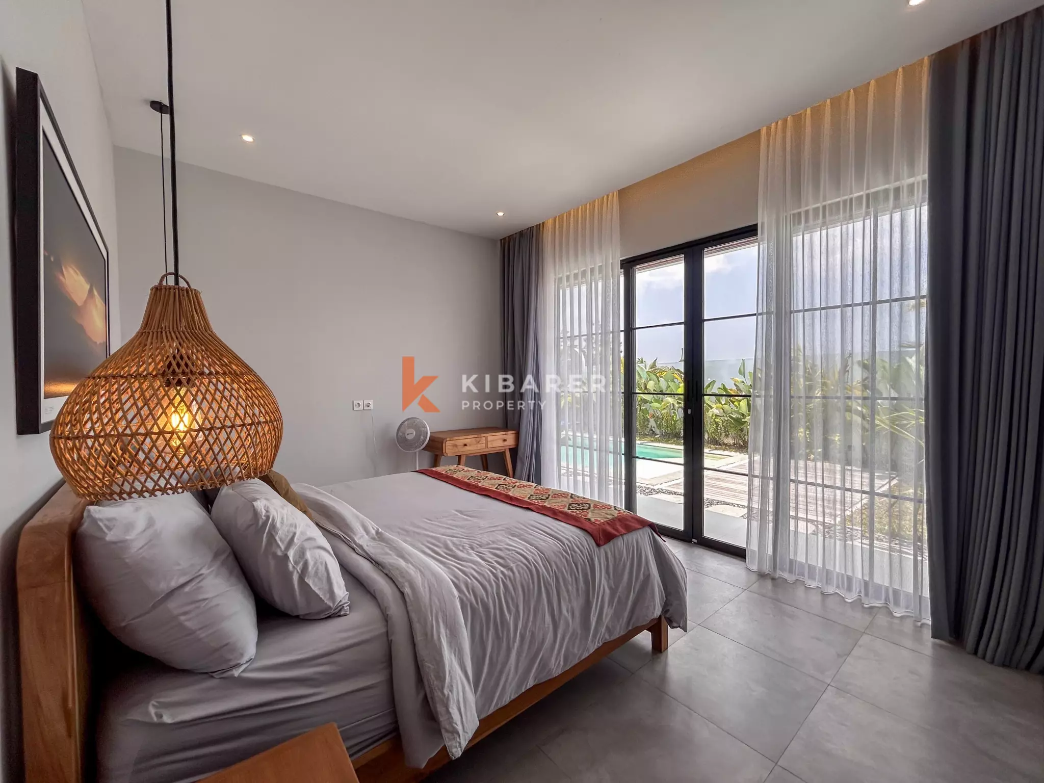 Spacious Two-Bedroom Villa with Large Pool and Tropical Garden in Munggu — image 18
