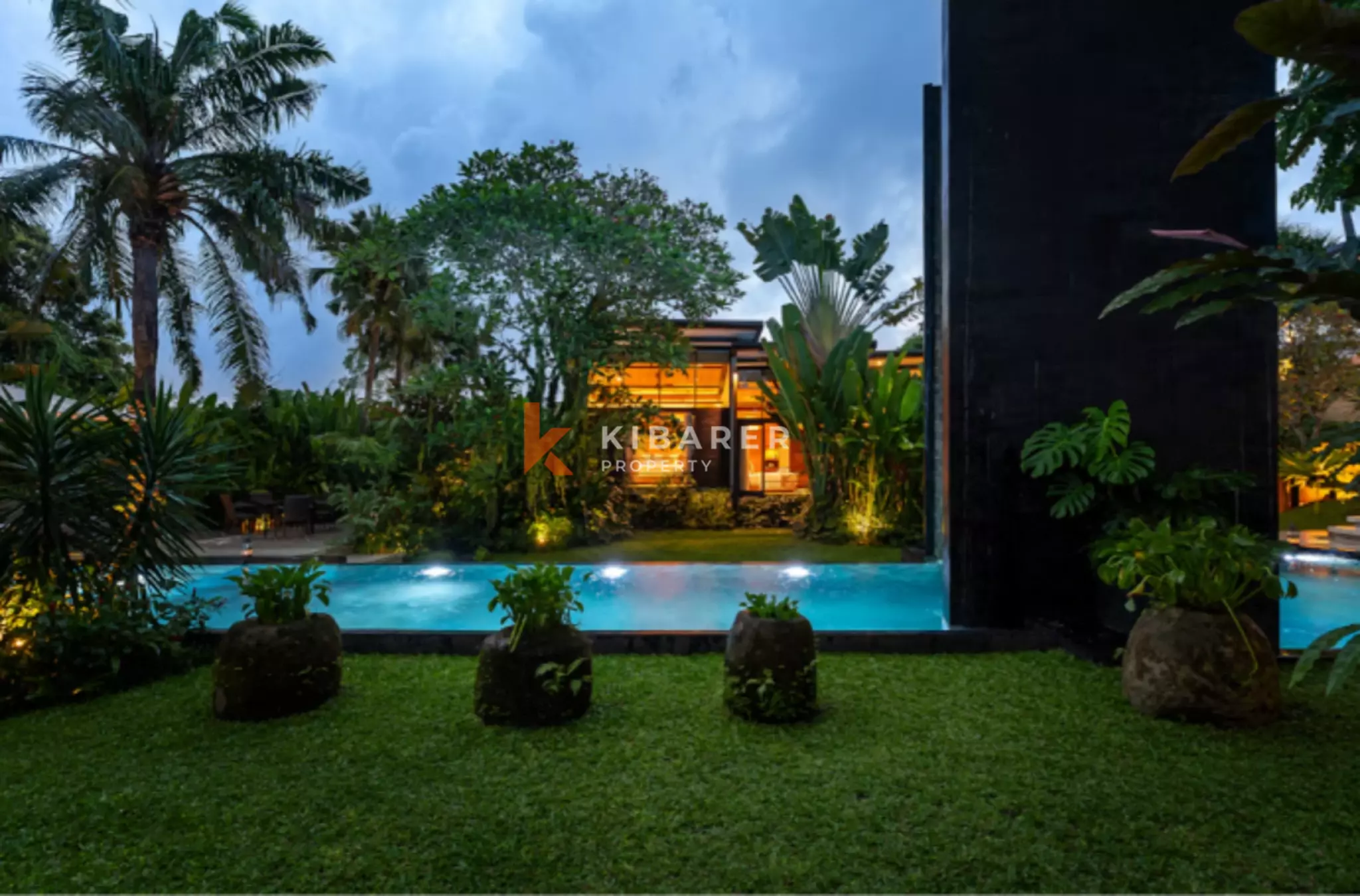 Luxurious and Tranquil Three-Bedroom Villa with Sauna & Gym in Canggu — image 17