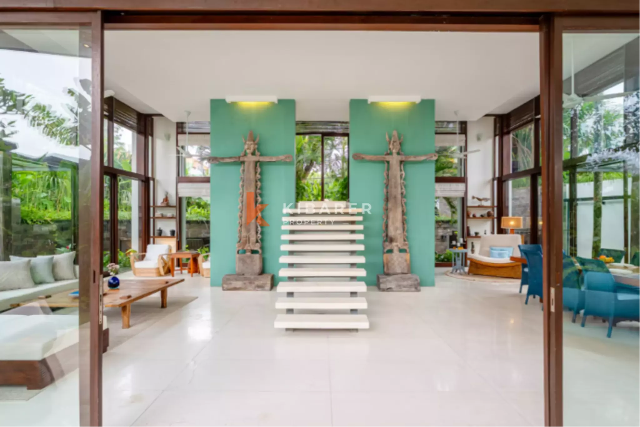 Luxurious and Tranquil Three-Bedroom Villa with Sauna & Gym in Canggu — image 3